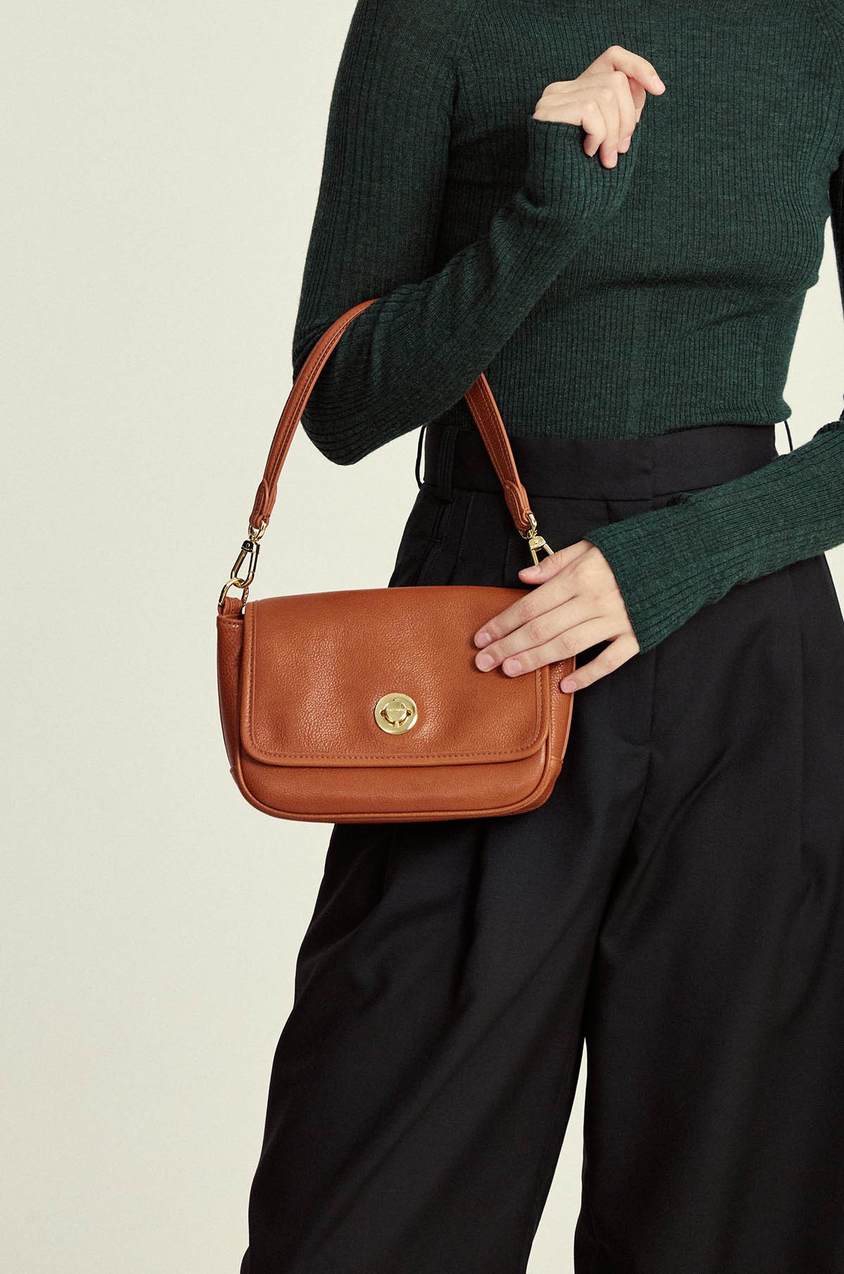 香港狄記皮具 狄記 原創真皮手工 ins郵差包 ins風格包包 頭層牛皮包包 皮革 原創手工真皮 皮件 DEEPKEE 復古真皮手工包