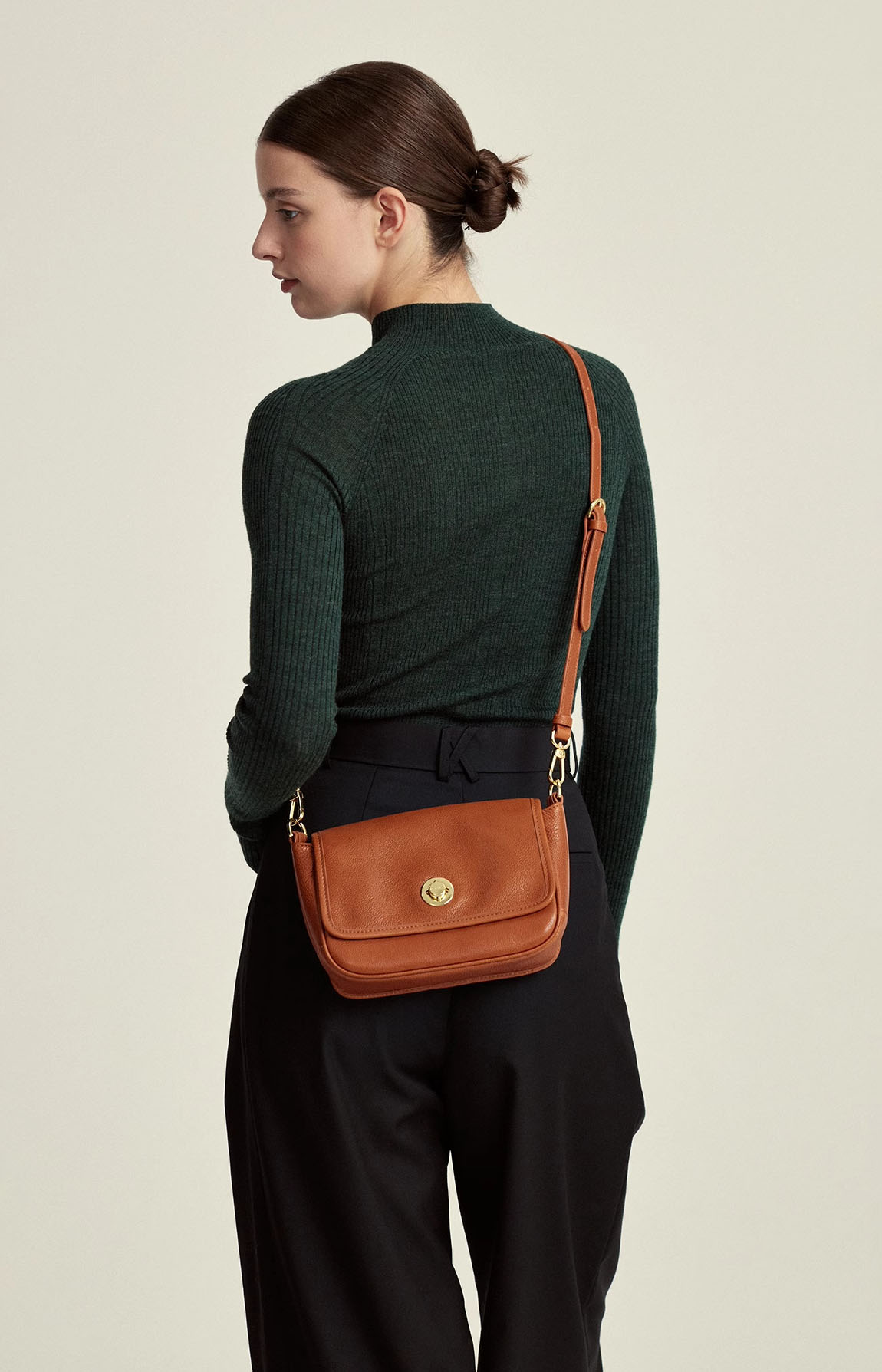 香港狄記皮具 狄記 原創真皮手工 ins郵差包 ins風格包包 頭層牛皮包包 皮革 原創手工真皮 皮件 DEEPKEE 復古真皮手工包