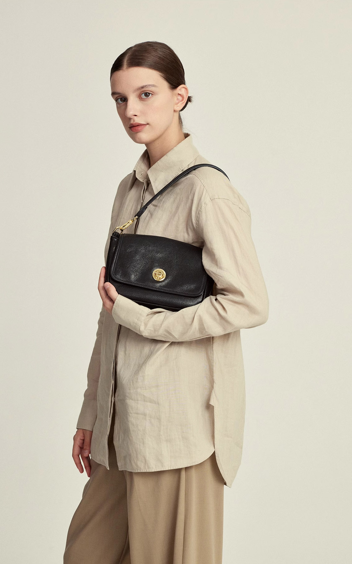 香港狄記皮具 狄記 原創真皮手工 ins郵差包 ins風格包包 頭層牛皮包包 皮革 原創手工真皮 皮件 DEEPKEE 復古真皮手工包