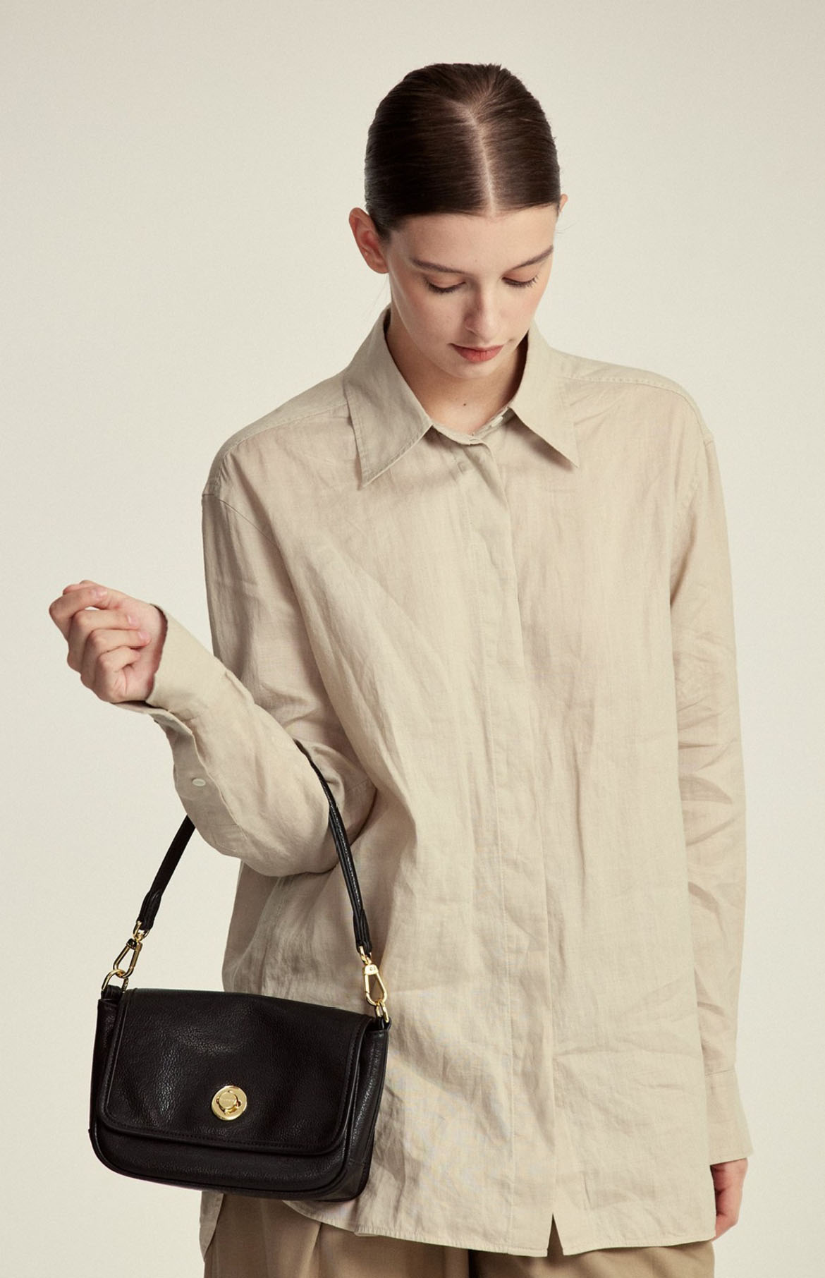 香港狄記皮具 狄記 原創真皮手工 ins郵差包 ins風格包包 頭層牛皮包包 皮革 原創手工真皮 皮件 DEEPKEE 復古真皮手工包