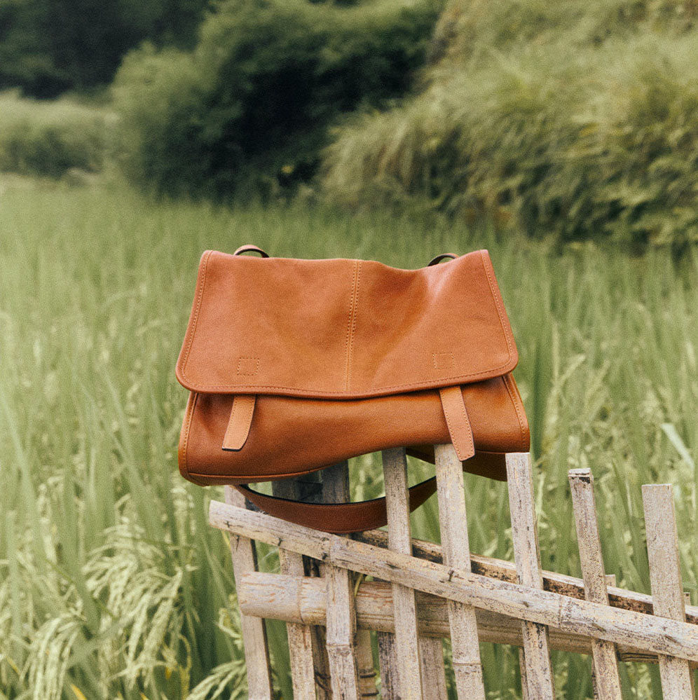 香港狄記皮具 狄記 原創真皮手工 ins郵差包 ins風格包包 頭層牛皮包包 皮革 原創手工真皮 皮件 DEEPKEE 復古真皮手工包