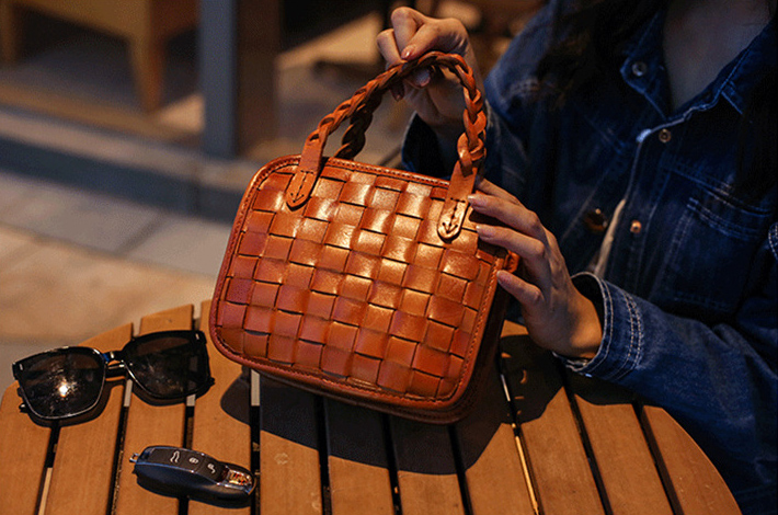 香港狄記皮具 狄記 原創真皮手工 ins郵差包 ins風格包包 頭層牛皮包包 皮革 原創手工真皮 皮件 DEEPKEE 復古真皮手工包