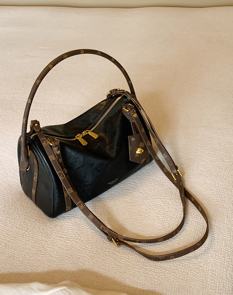 DEEPKEE original nubuck handmade full-grain genuine leather cowhide bag 黑夜騎士枕頭包 CD33238號