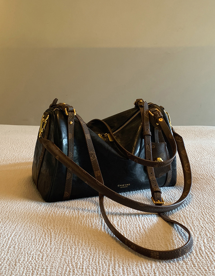 DEEPKEE original nubuck handmade full-grain genuine leather cowhide bag 黑夜騎士枕頭包 CD33238號