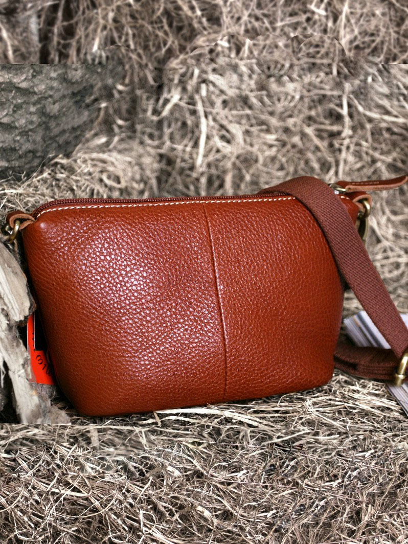 香港狄記皮具 狄記 原創真皮手工 ins郵差包 ins風格包包 頭層牛皮包包 皮革 原創手工真皮 皮件 DEEPKEE 復古真皮手工包