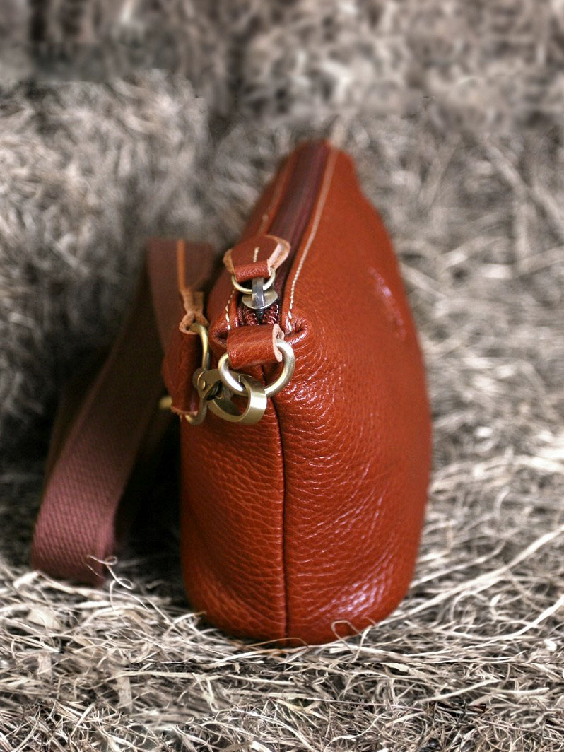 香港狄記皮具 狄記 原創真皮手工 ins郵差包 ins風格包包 頭層牛皮包包 皮革 原創手工真皮 皮件 DEEPKEE 復古真皮手工包