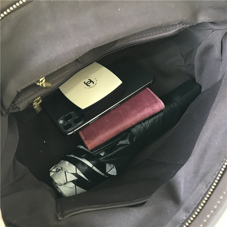 香港狄記皮具 狄記 原創真皮手工 ins郵差包 ins風格包包 頭層牛皮包包 皮革 原創手工真皮 皮件 DEEPKEE 復古真皮手工包