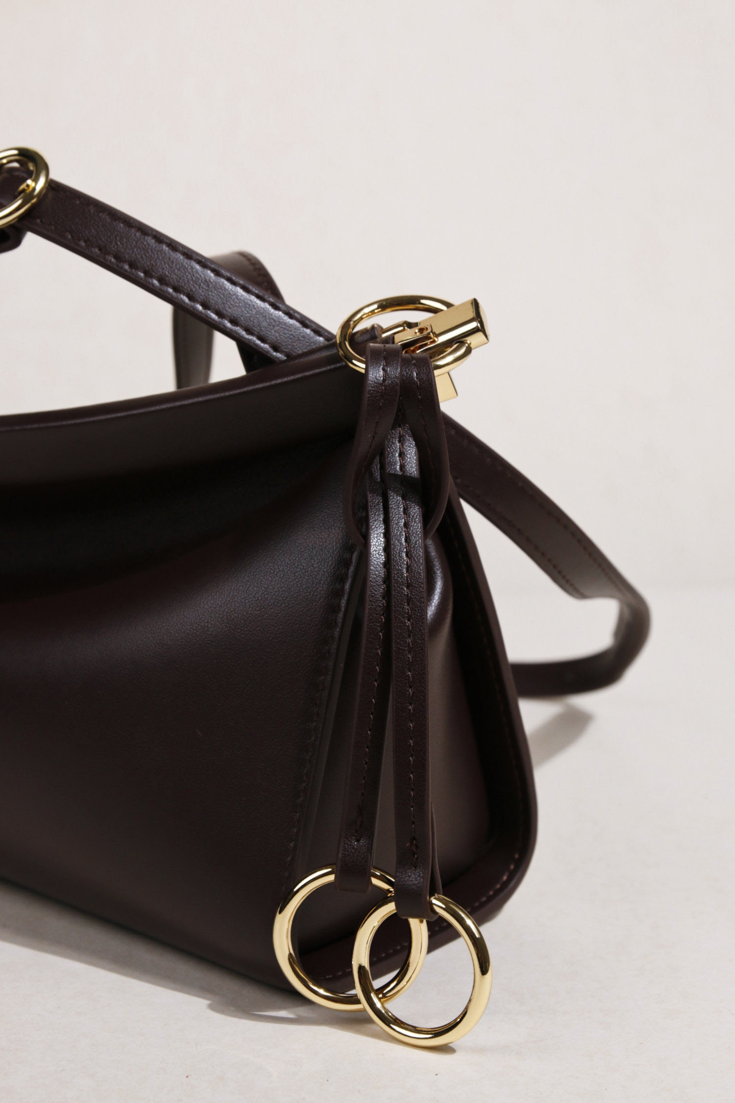 香港狄記皮具 狄記 原創真皮手工 ins郵差包 ins風格包包 頭層牛皮包包 皮革 原創手工真皮 皮件 DEEPKEE 復古真皮手工包