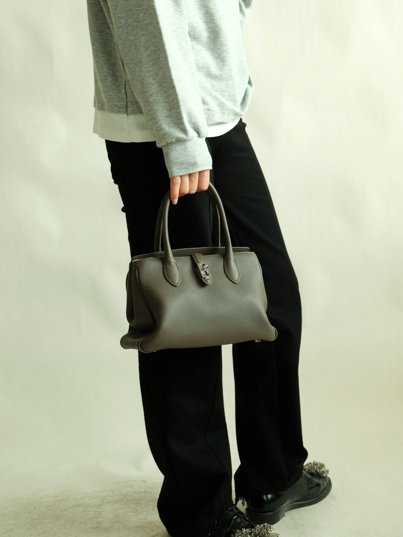 香港狄記皮具 狄記 原創真皮手工 ins郵差包 ins風格包包 頭層牛皮包包 皮革 原創手工真皮 皮件 DEEPKEE 復古真皮手工包