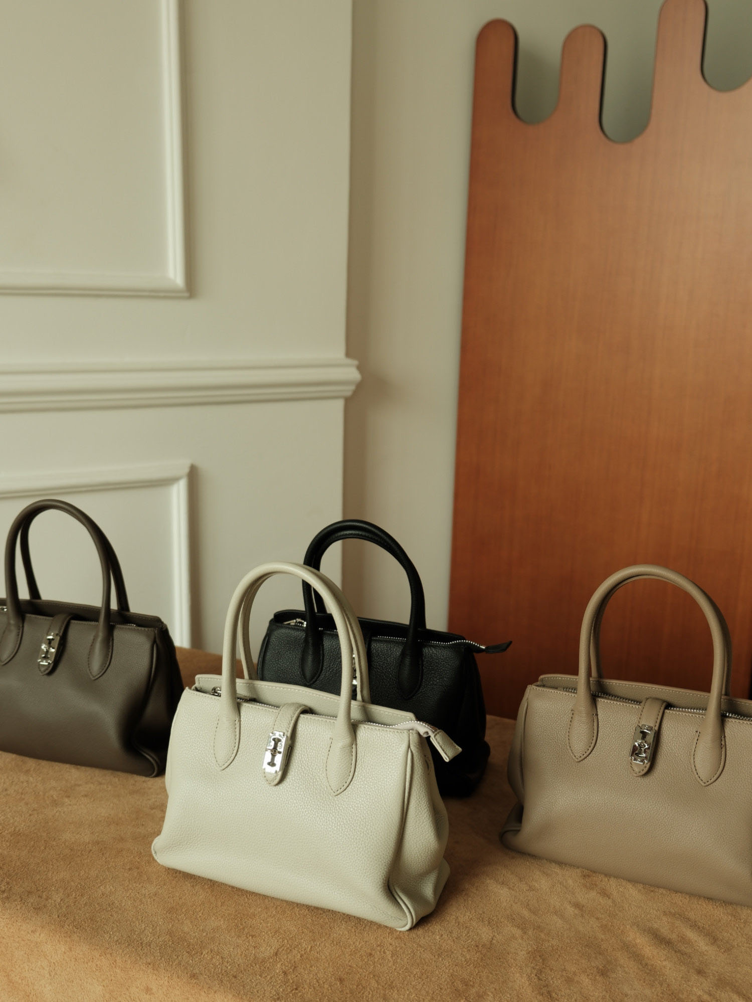 香港狄記皮具 狄記 原創真皮手工 ins郵差包 ins風格包包 頭層牛皮包包 皮革 原創手工真皮 皮件 DEEPKEE 復古真皮手工包