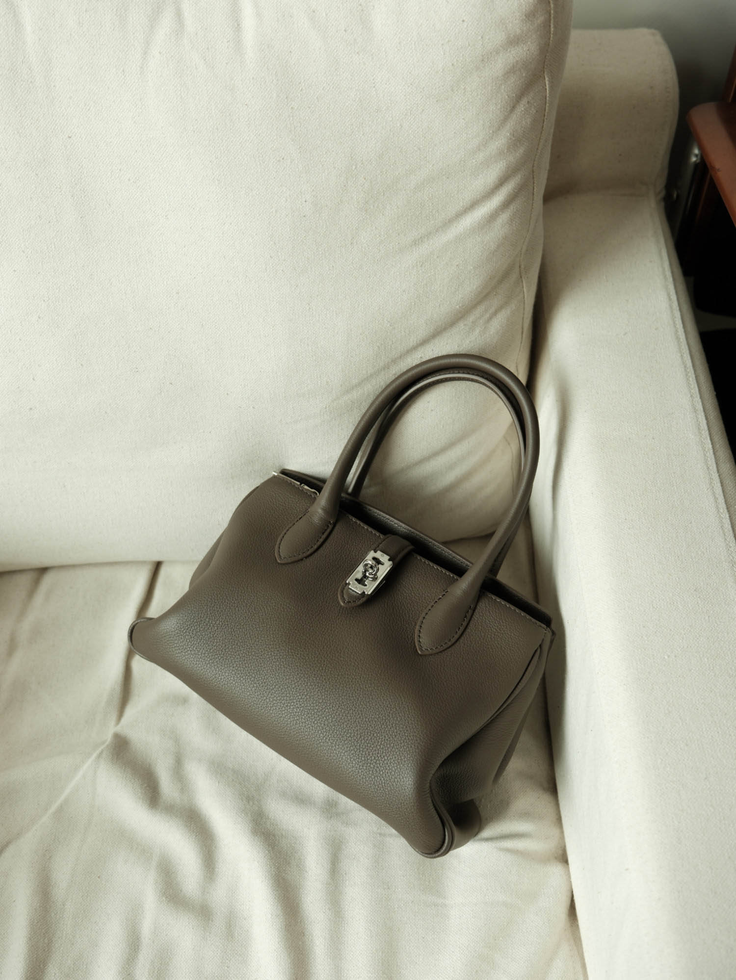 香港狄記皮具 狄記 原創真皮手工 ins郵差包 ins風格包包 頭層牛皮包包 皮革 原創手工真皮 皮件 DEEPKEE 復古真皮手工包