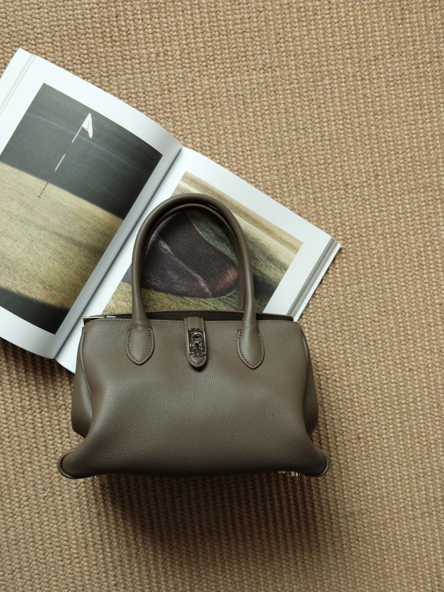 香港狄記皮具 狄記 原創真皮手工 ins郵差包 ins風格包包 頭層牛皮包包 皮革 原創手工真皮 皮件 DEEPKEE 復古真皮手工包