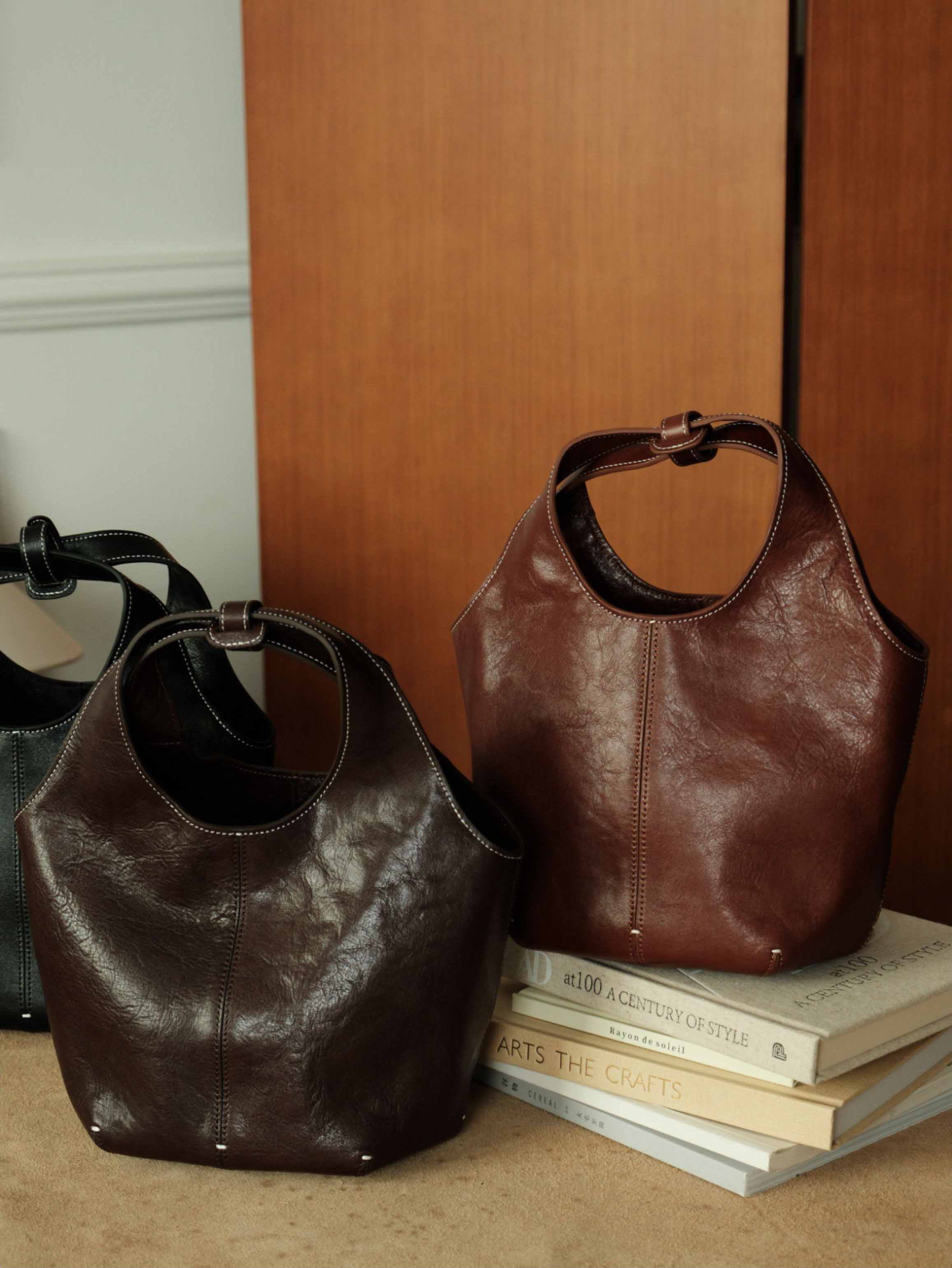 香港狄記皮具 狄記 原創真皮手工 ins郵差包 ins風格包包 頭層牛皮包包 皮革 原創手工真皮 皮件 DEEPKEE 復古真皮手工包