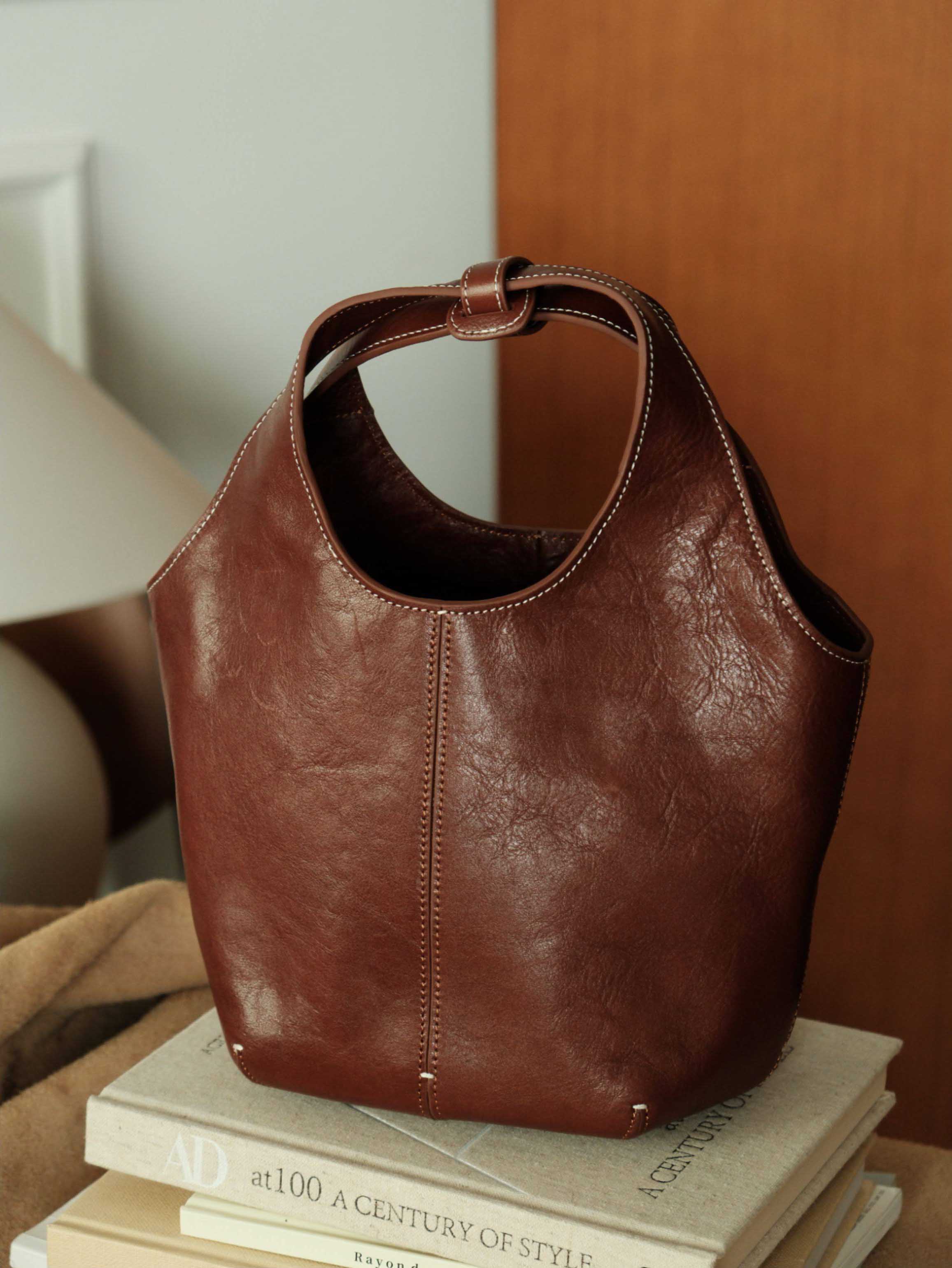 香港狄記皮具 狄記 原創真皮手工 ins郵差包 ins風格包包 頭層牛皮包包 皮革 原創手工真皮 皮件 DEEPKEE 復古真皮手工包