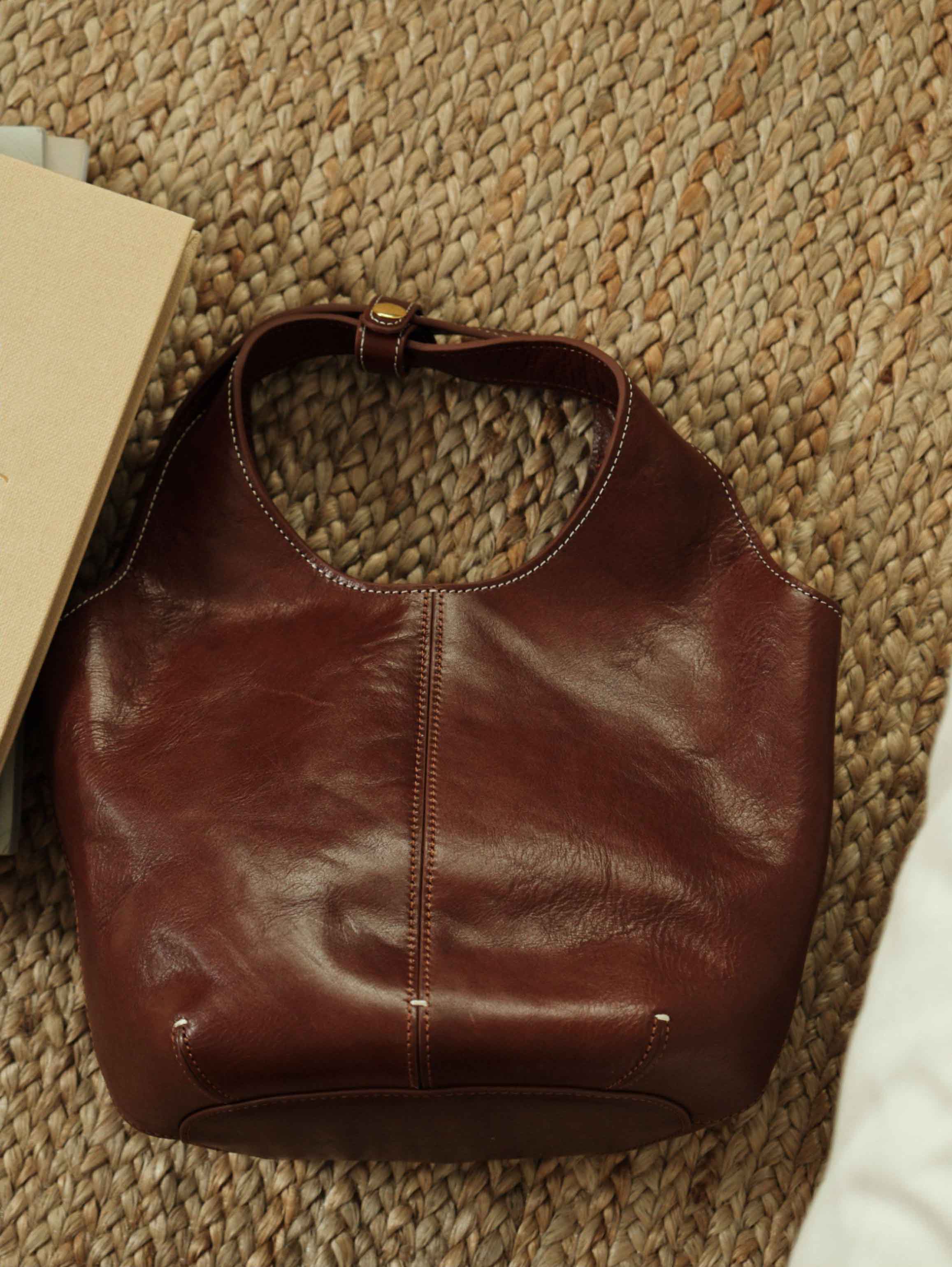 香港狄記皮具 狄記 原創真皮手工 ins郵差包 ins風格包包 頭層牛皮包包 皮革 原創手工真皮 皮件 DEEPKEE 復古真皮手工包