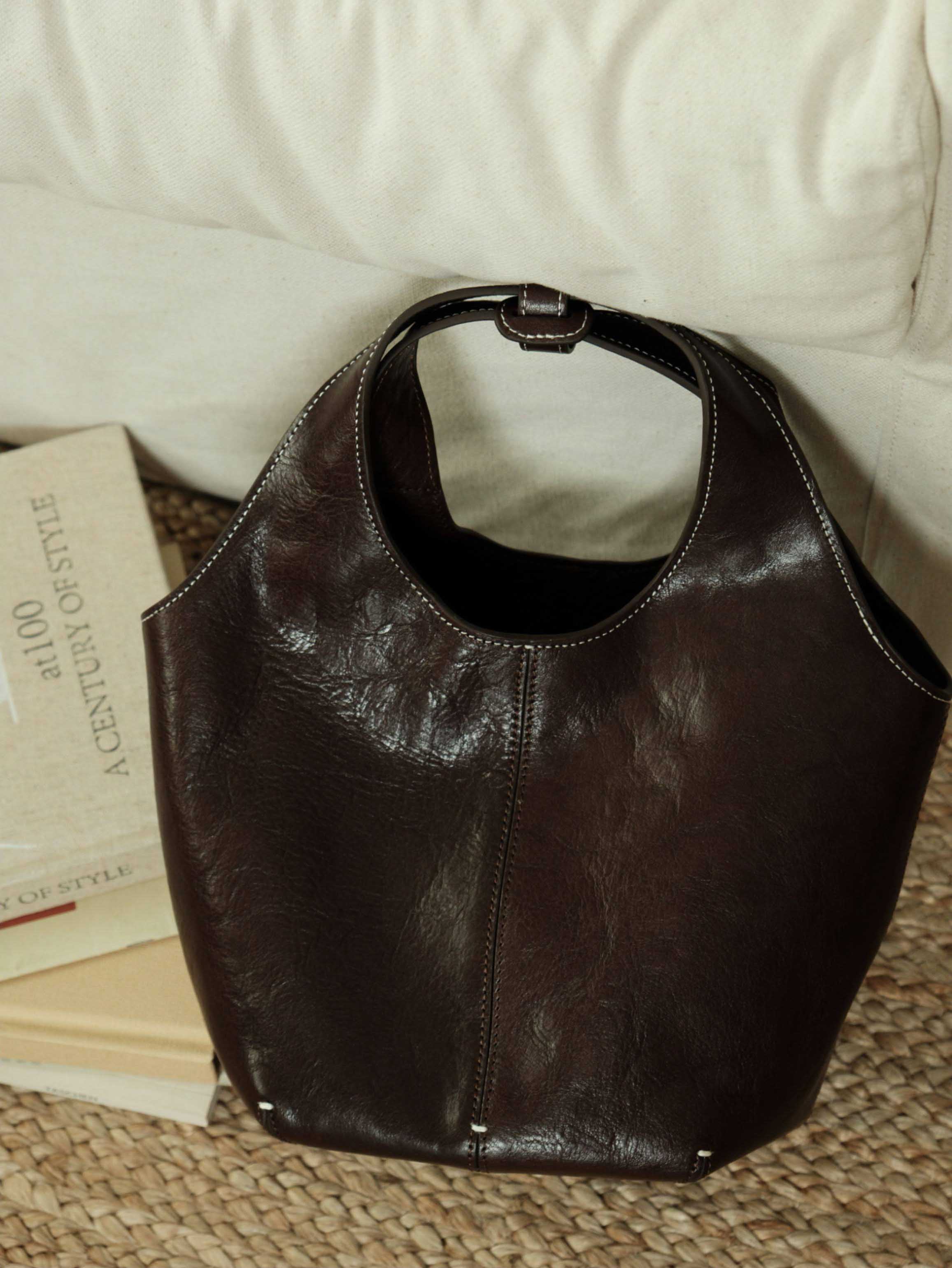 香港狄記皮具 狄記 原創真皮手工 ins郵差包 ins風格包包 頭層牛皮包包 皮革 原創手工真皮 皮件 DEEPKEE 復古真皮手工包