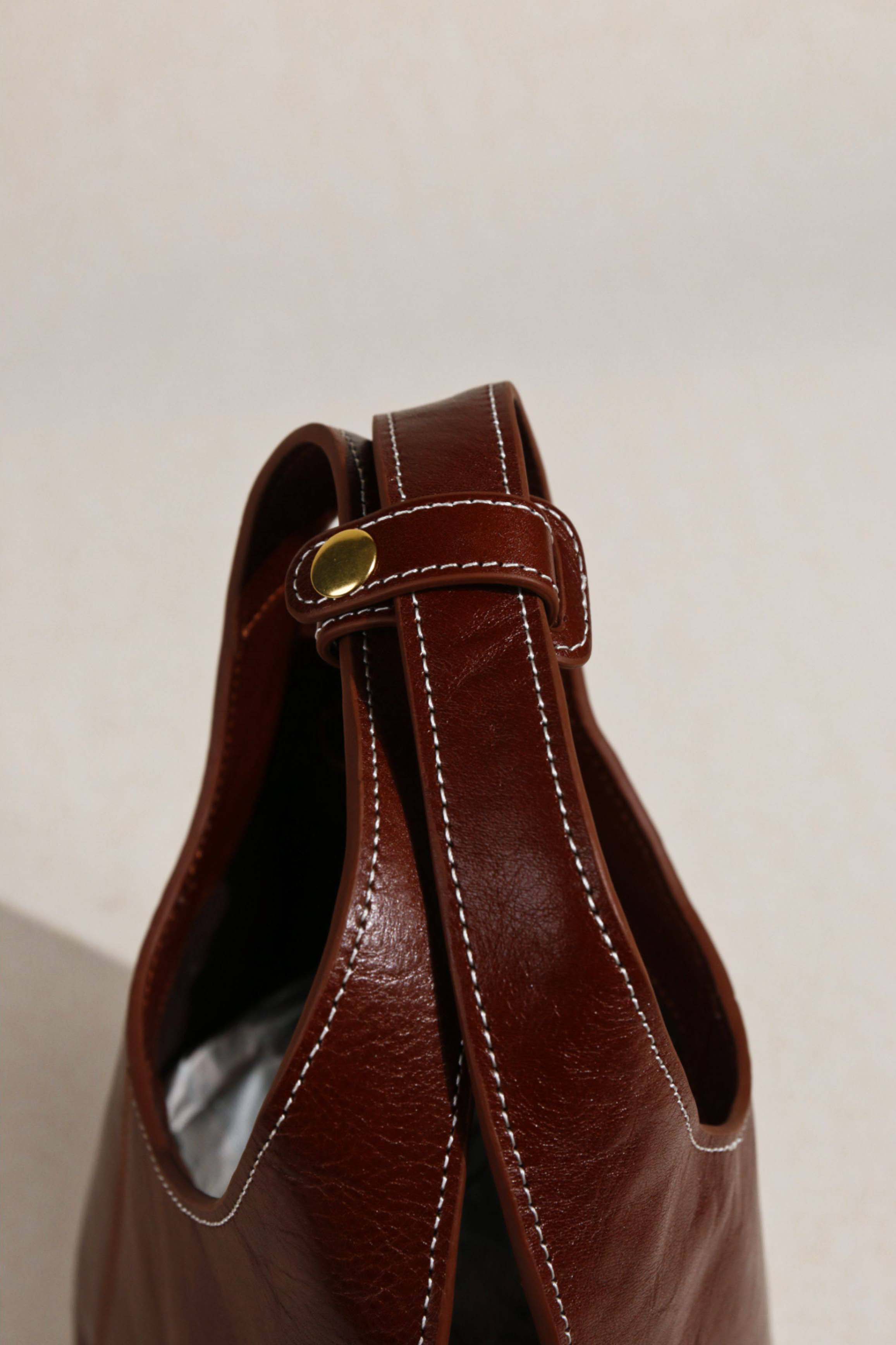 香港狄記皮具 狄記 原創真皮手工 ins郵差包 ins風格包包 頭層牛皮包包 皮革 原創手工真皮 皮件 DEEPKEE 復古真皮手工包