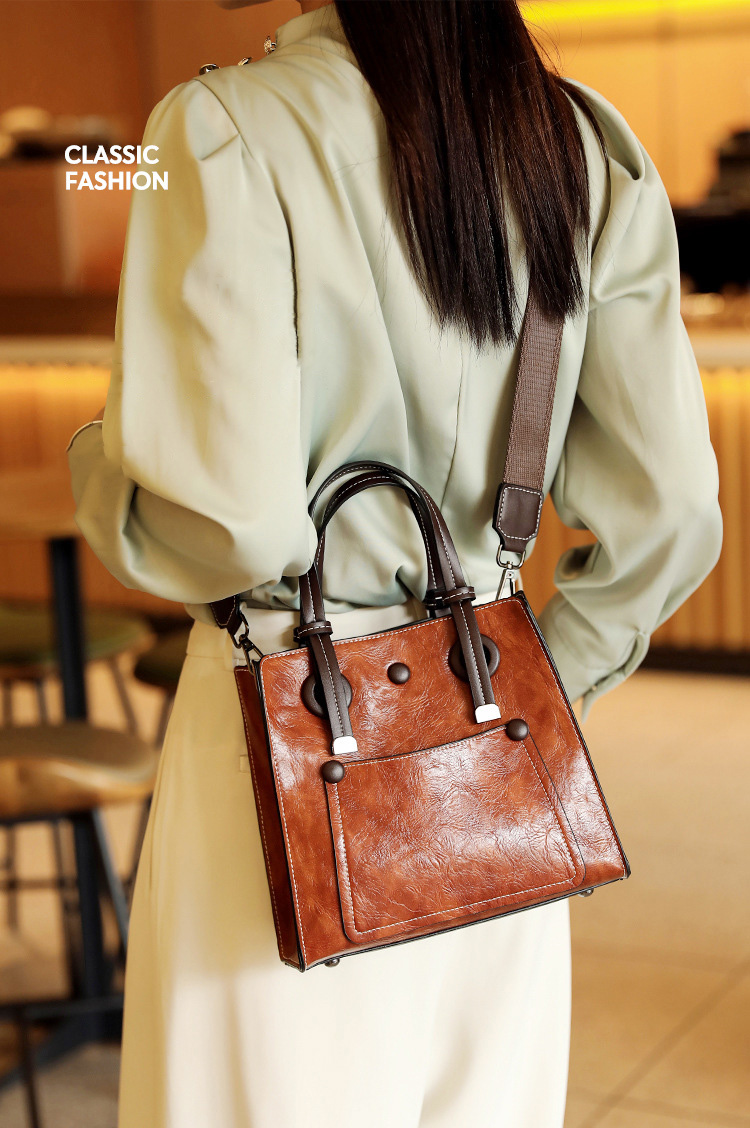 香港狄記皮具 狄記 原創真皮手工 ins郵差包 ins風格包包 頭層牛皮包包 皮革 原創手工真皮 皮件 DEEPKEE 復古真皮手工包