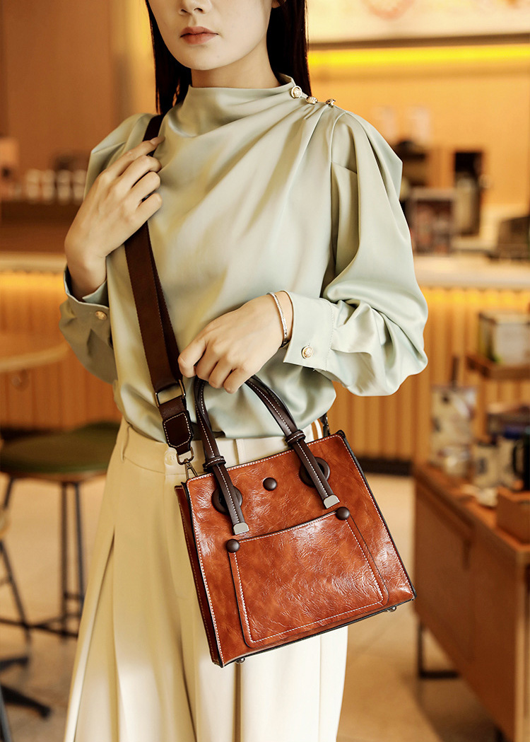 香港狄記皮具 狄記 原創真皮手工 ins郵差包 ins風格包包 頭層牛皮包包 皮革 原創手工真皮 皮件 DEEPKEE 復古真皮手工包