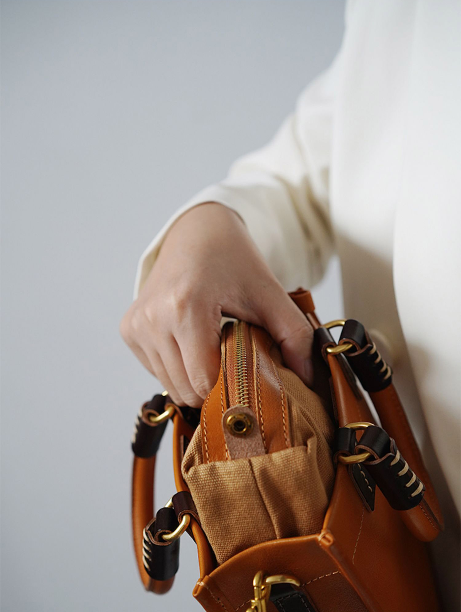 香港狄記皮具 狄記 原創真皮手工 ins郵差包 ins風格包包 頭層牛皮包包 皮革 原創手工真皮 皮件 DEEPKEE 復古真皮手工包