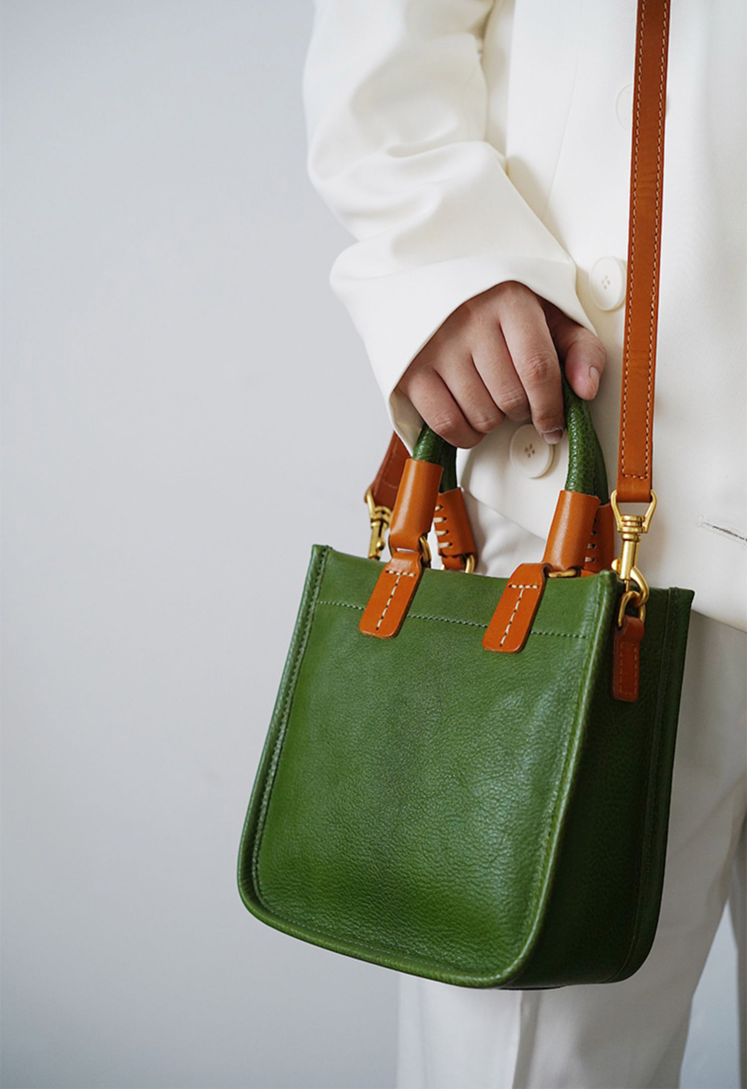 香港狄記皮具 狄記 原創真皮手工 ins郵差包 ins風格包包 頭層牛皮包包 皮革 原創手工真皮 皮件 DEEPKEE 復古真皮手工包