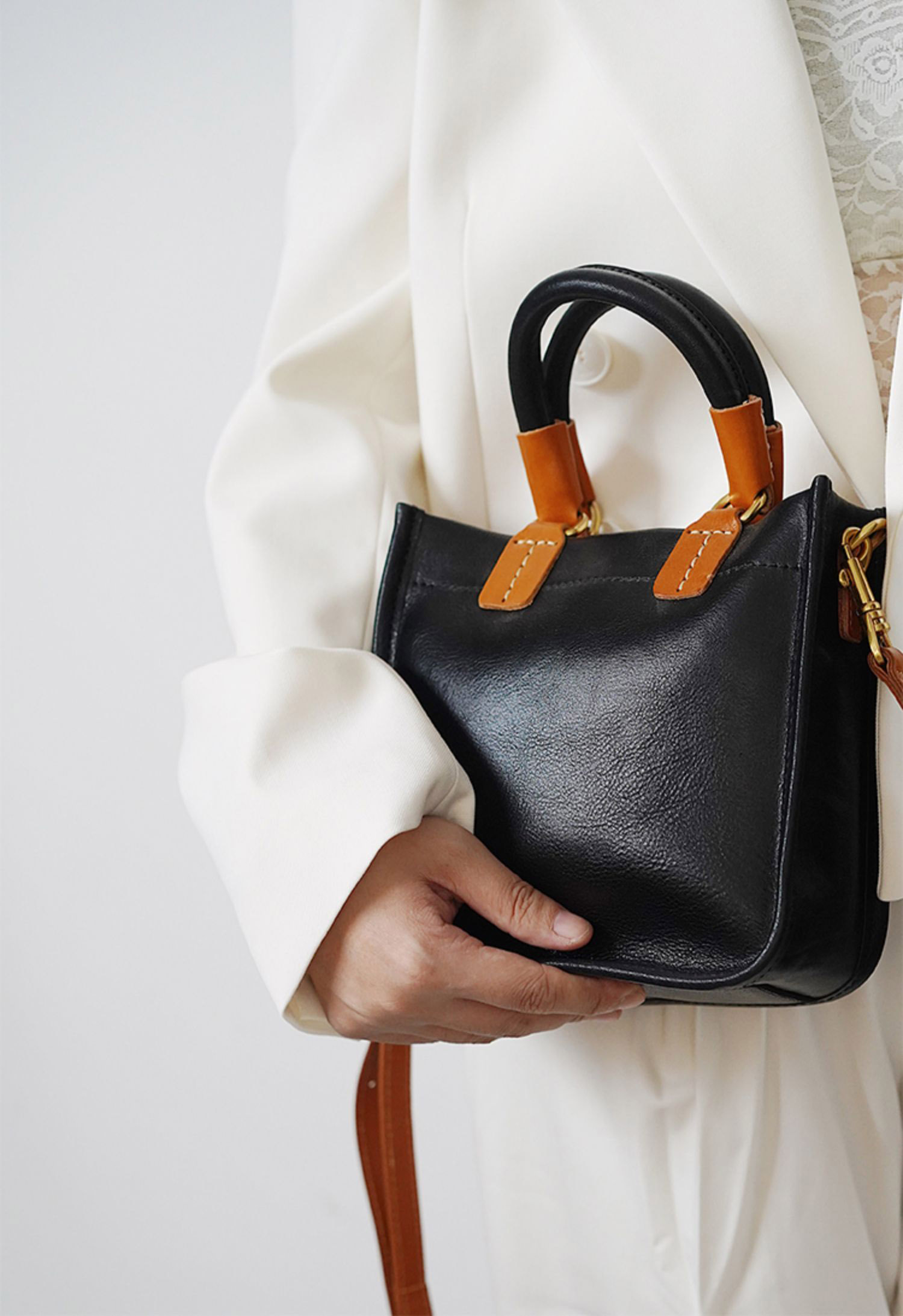 香港狄記皮具 狄記 原創真皮手工 ins郵差包 ins風格包包 頭層牛皮包包 皮革 原創手工真皮 皮件 DEEPKEE 復古真皮手工包