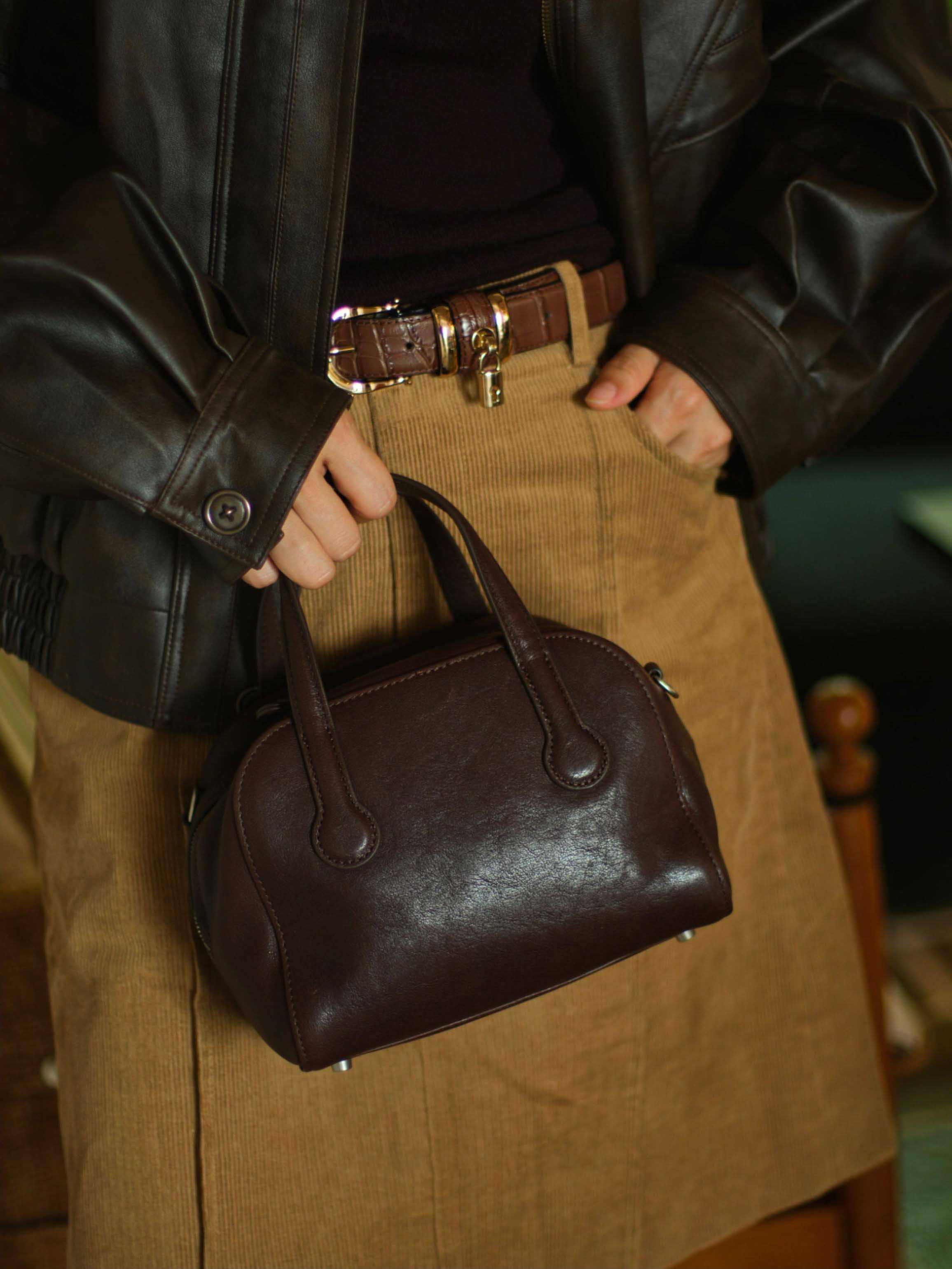 香港狄記皮具 狄記 原創真皮手工 ins郵差包 ins風格包包 頭層牛皮包包 皮革 原創手工真皮 皮件 DEEPKEE 復古真皮手工包