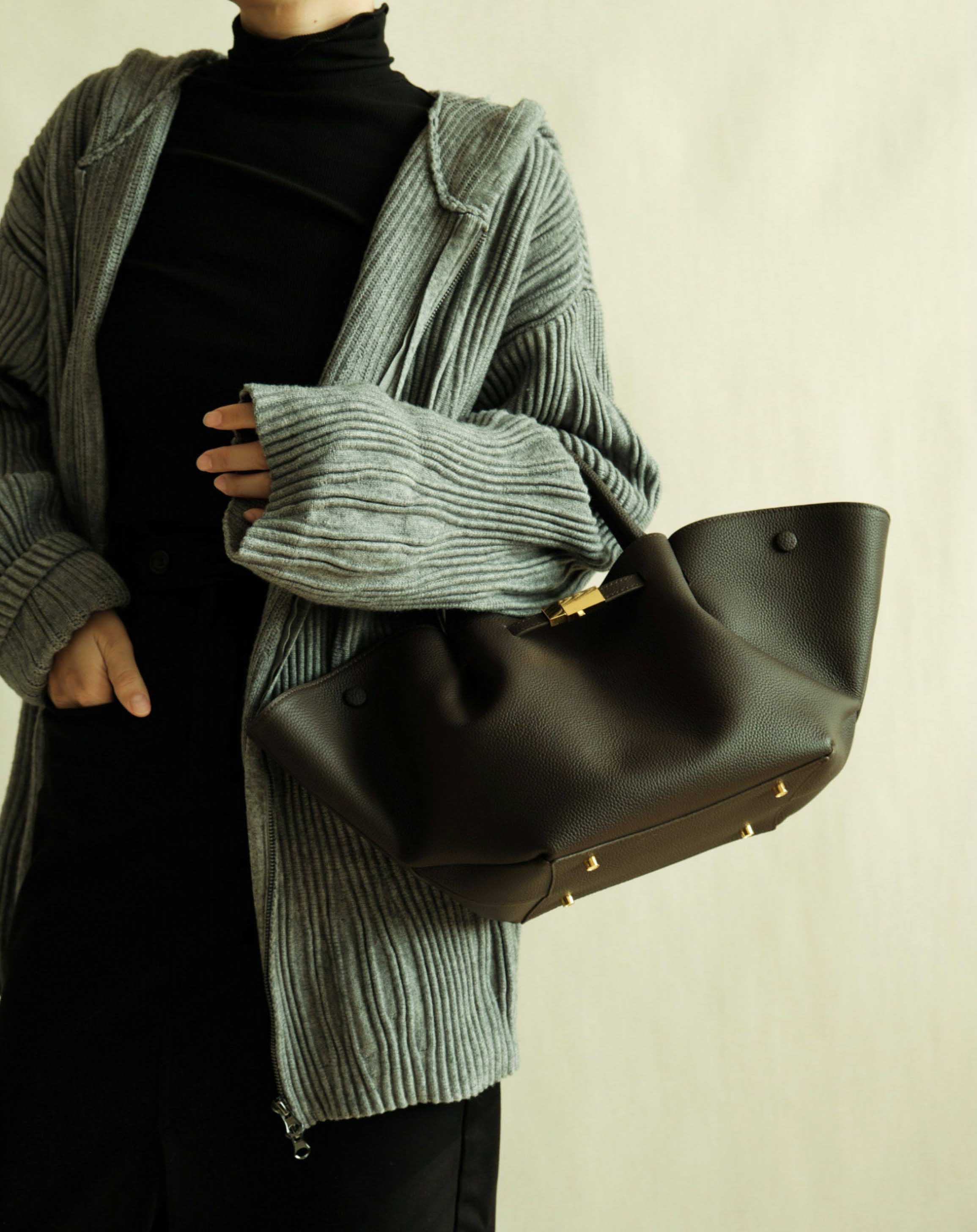 香港狄記皮具 狄記 原創真皮手工 ins郵差包 ins風格包包 頭層牛皮包包 皮革 原創手工真皮 皮件 DEEPKEE 復古真皮手工包