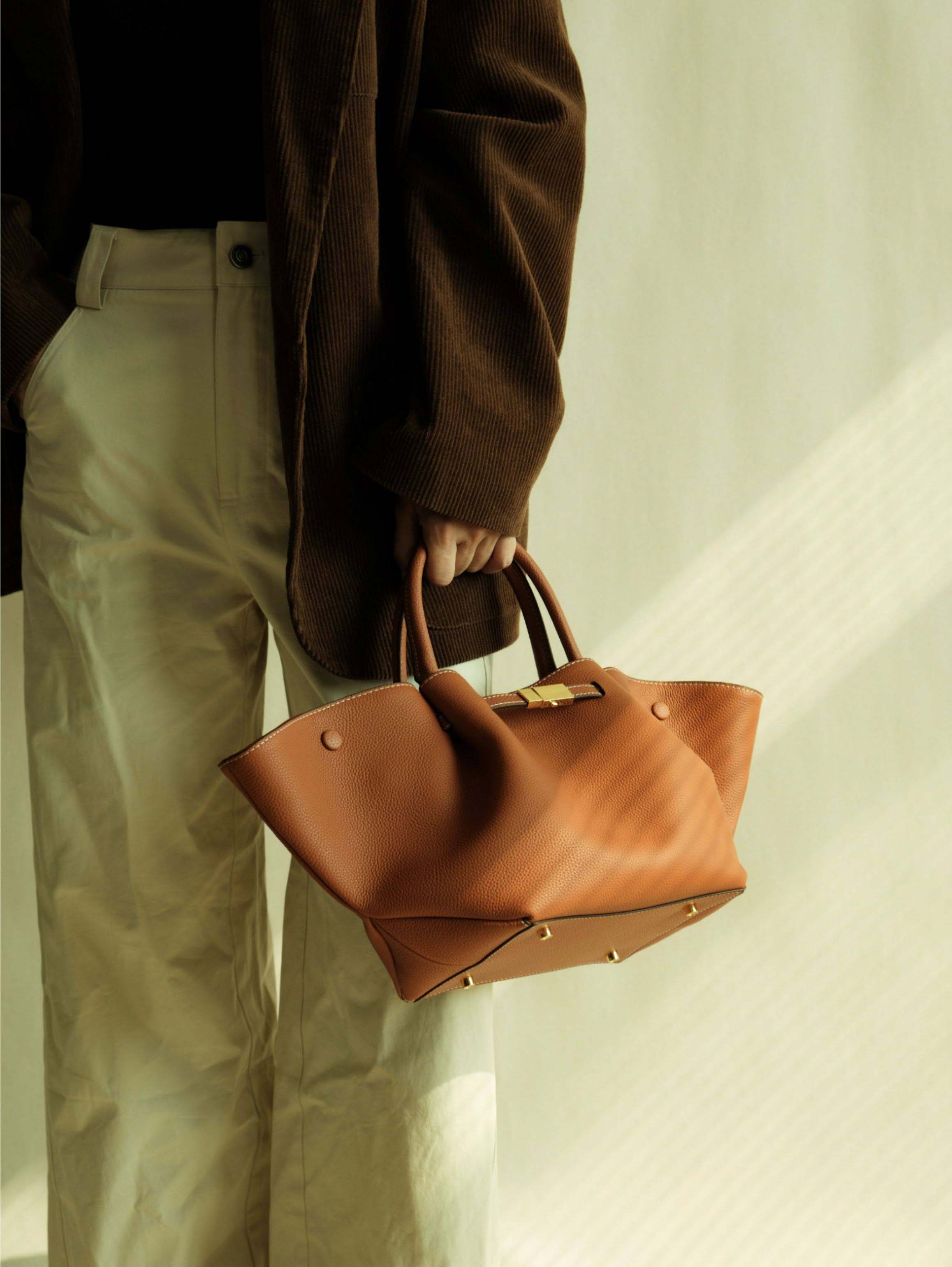 香港狄記皮具 狄記 原創真皮手工 ins郵差包 ins風格包包 頭層牛皮包包 皮革 原創手工真皮 皮件 DEEPKEE 復古真皮手工包