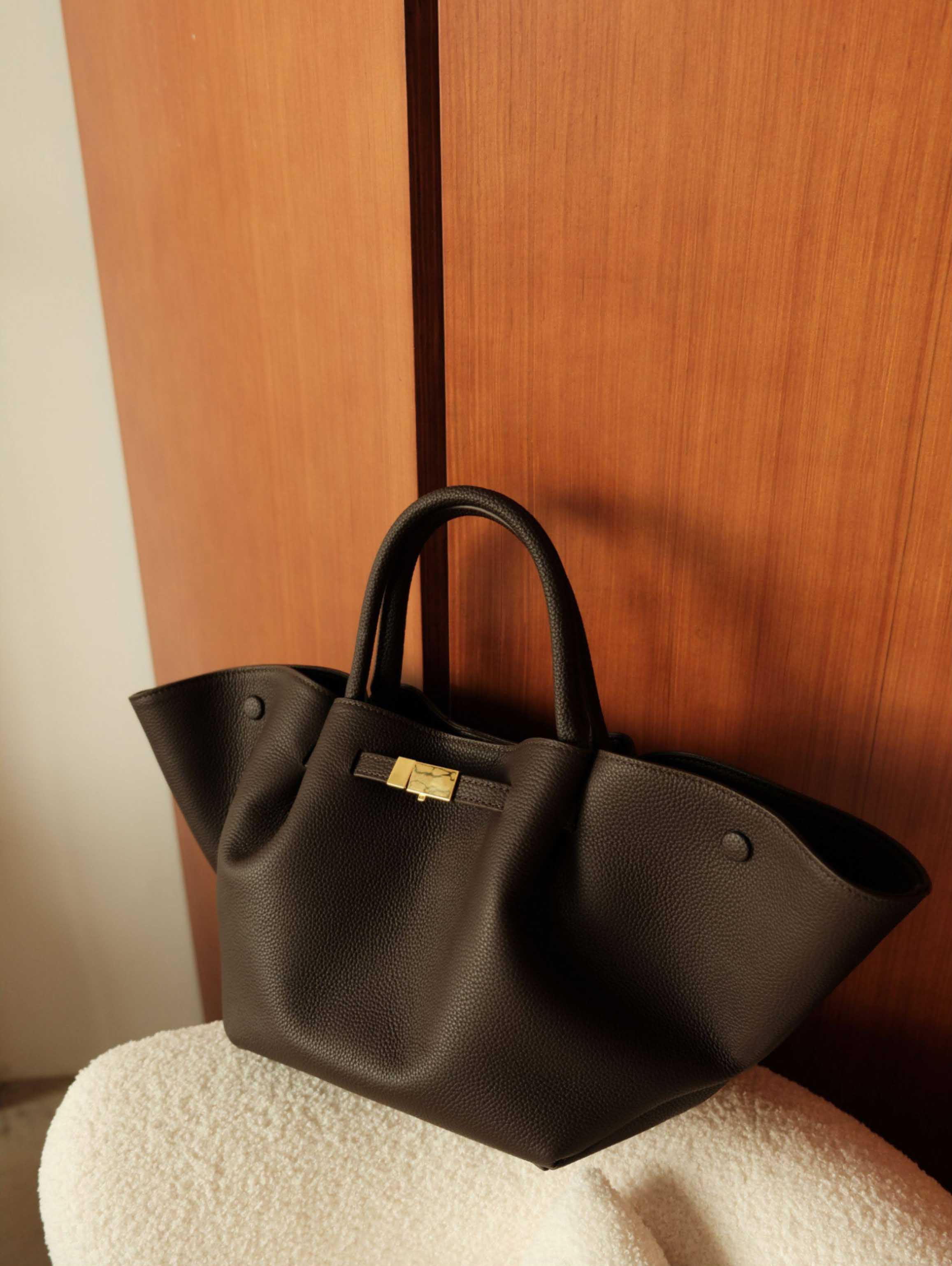 香港狄記皮具 狄記 原創真皮手工 ins郵差包 ins風格包包 頭層牛皮包包 皮革 原創手工真皮 皮件 DEEPKEE 復古真皮手工包