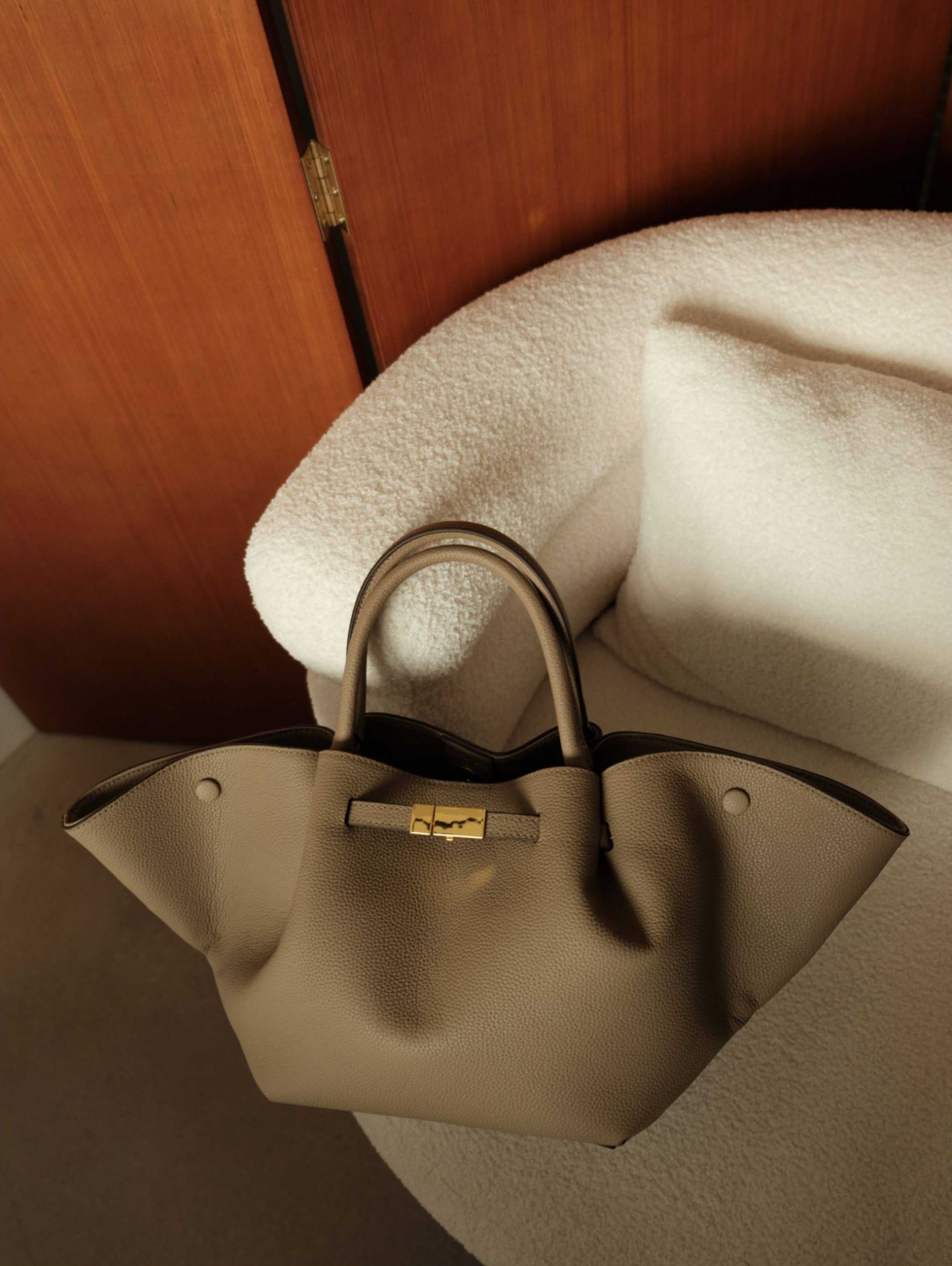 香港狄記皮具 狄記 原創真皮手工 ins郵差包 ins風格包包 頭層牛皮包包 皮革 原創手工真皮 皮件 DEEPKEE 復古真皮手工包