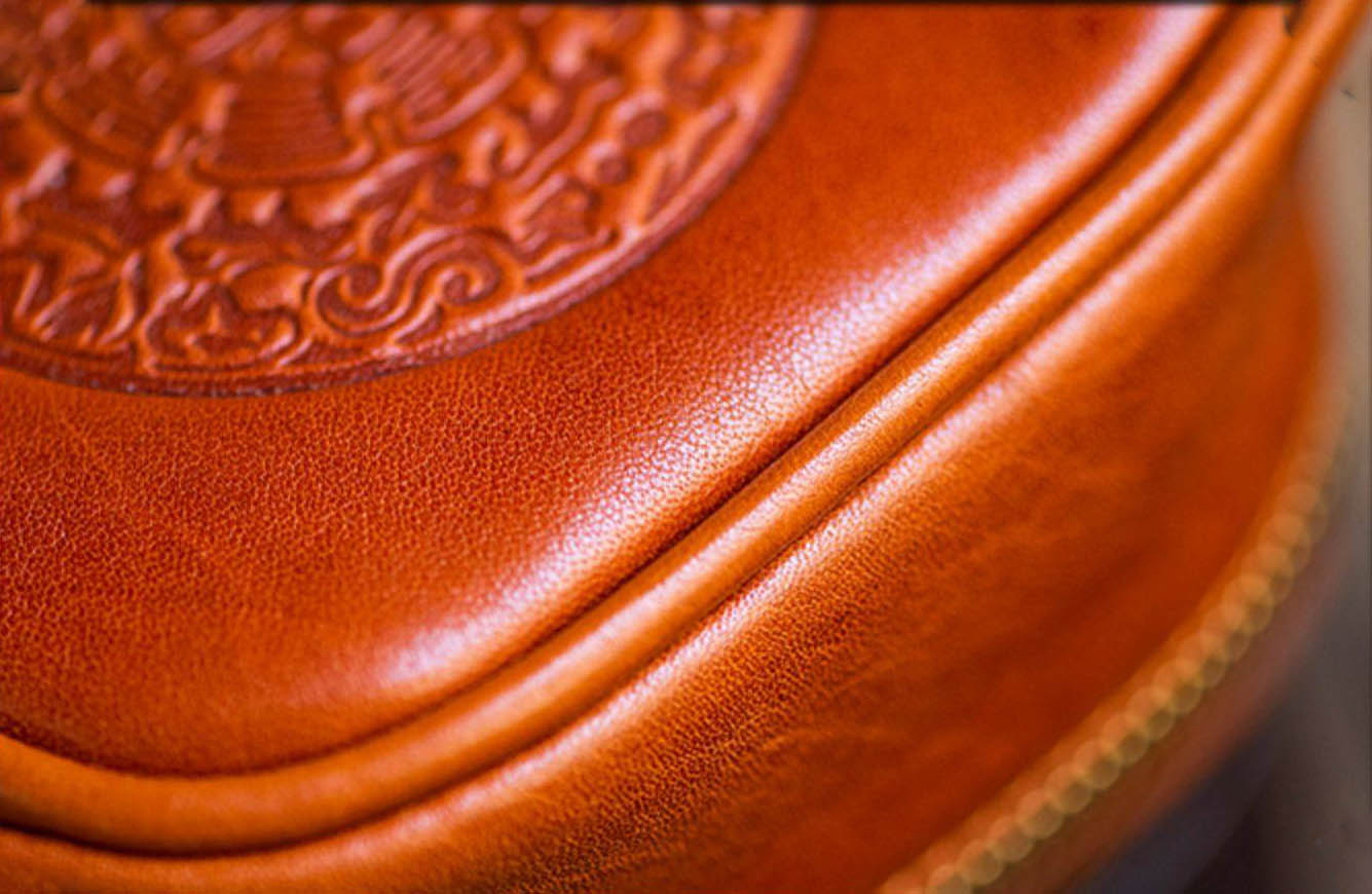 香港狄記皮具 狄記 原創真皮手工 ins郵差包 ins風格包包 頭層牛皮包包 皮革 原創手工真皮 皮件 DEEPKEE 復古真皮手工包