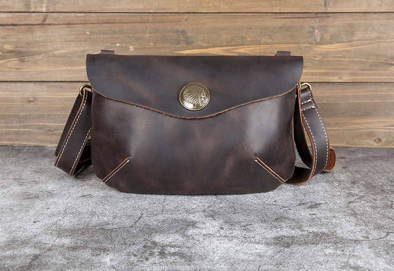 香港狄記皮具 狄記 原創真皮手工 ins郵差包 ins風格包包 頭層牛皮包包 皮革 原創手工真皮 皮件 DEEPKEE 復古真皮手工包