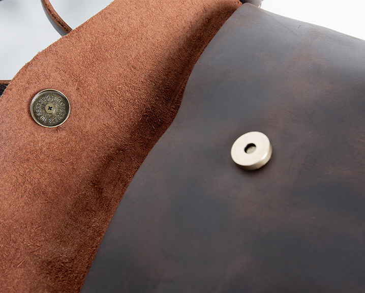 香港狄記皮具 狄記 原創真皮手工 ins郵差包 ins風格包包 頭層牛皮包包 皮革 原創手工真皮 皮件 DEEPKEE 復古真皮手工包