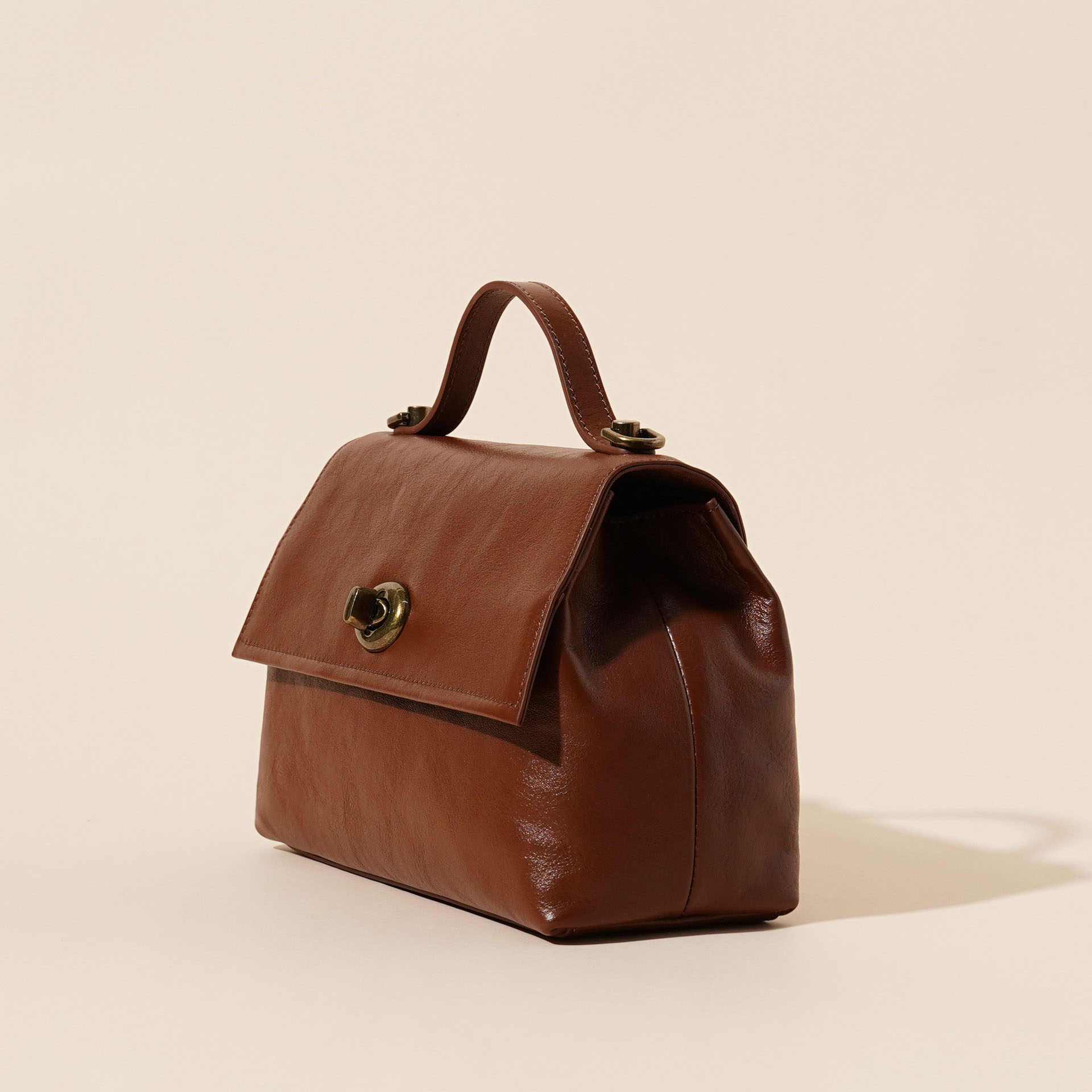 香港狄記皮具 狄記 原創真皮手工 ins郵差包 ins風格包包 頭層牛皮包包 皮革 原創手工真皮 皮件 DEEPKEE 復古真皮手工包