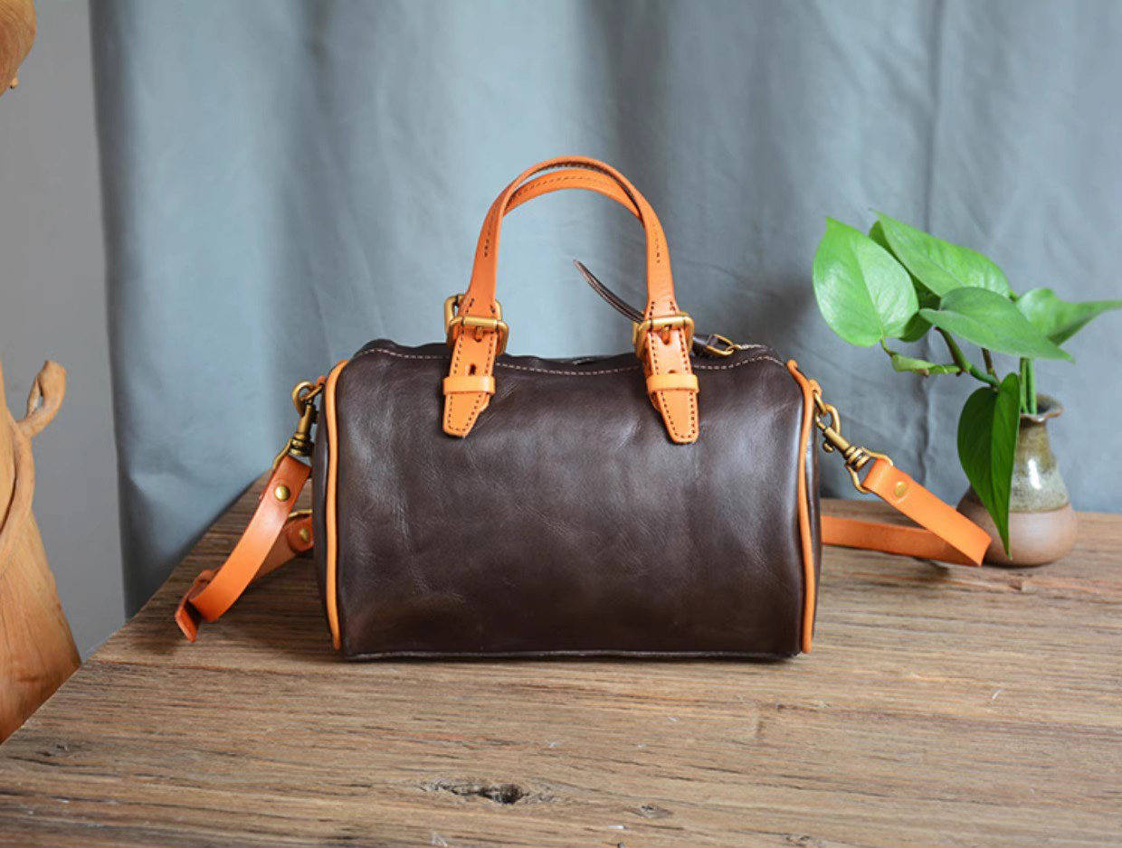 香港狄記皮具 狄記 原創真皮手工 ins郵差包 ins風格包包 頭層牛皮包包 皮革 原創手工真皮 皮件 DEEPKEE 復古真皮手工包