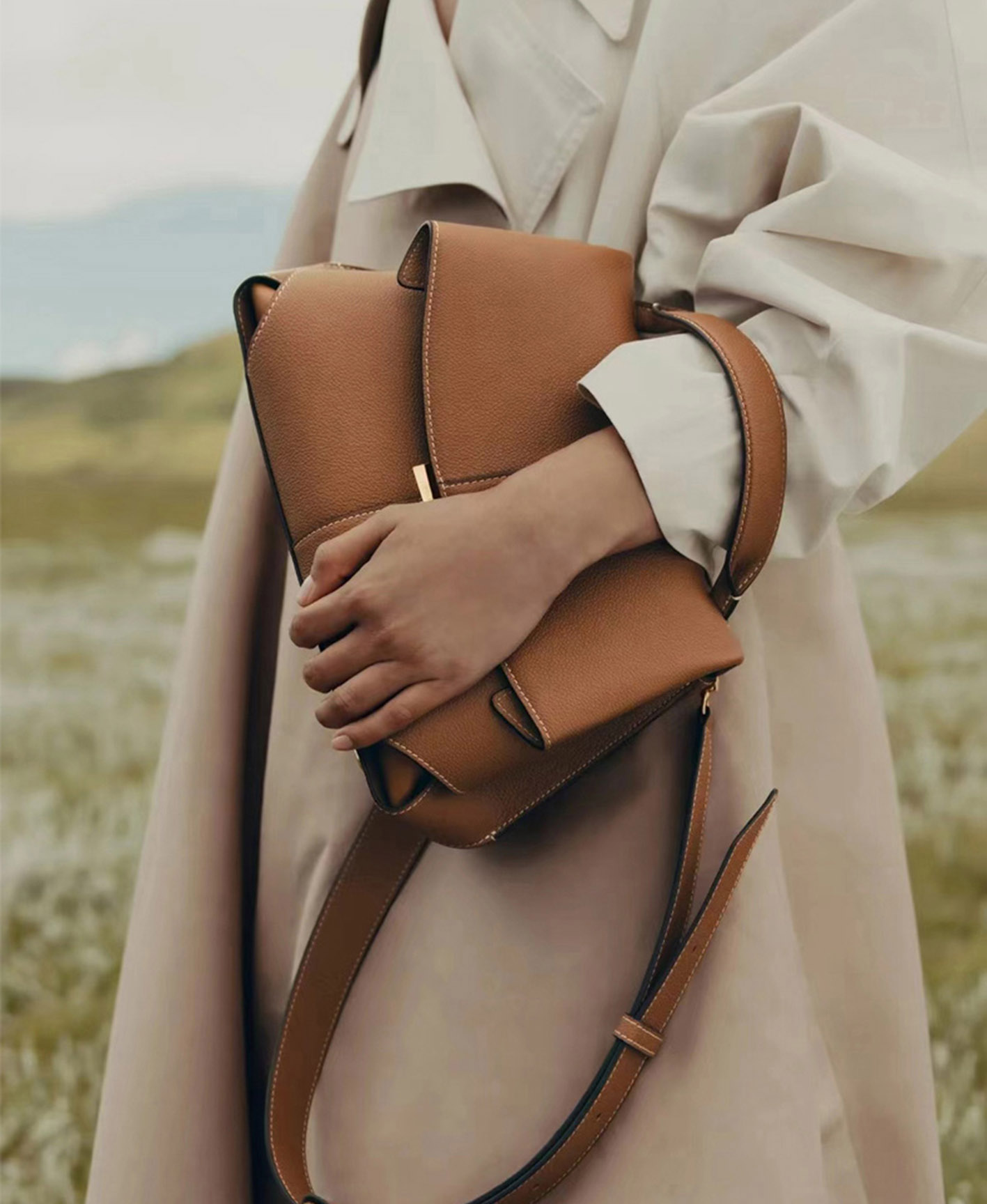 DEEPKEE original nubuck handmade full-grain genuine leather cowhide bag 微笑包法國波靈恩小眾真皮女包 YY-8132 號