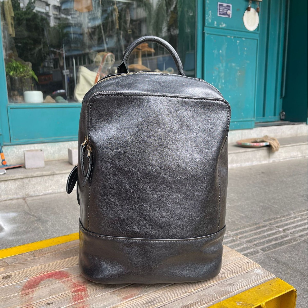 香港狄記手工製作 - 植鞣皮雙肩包701號