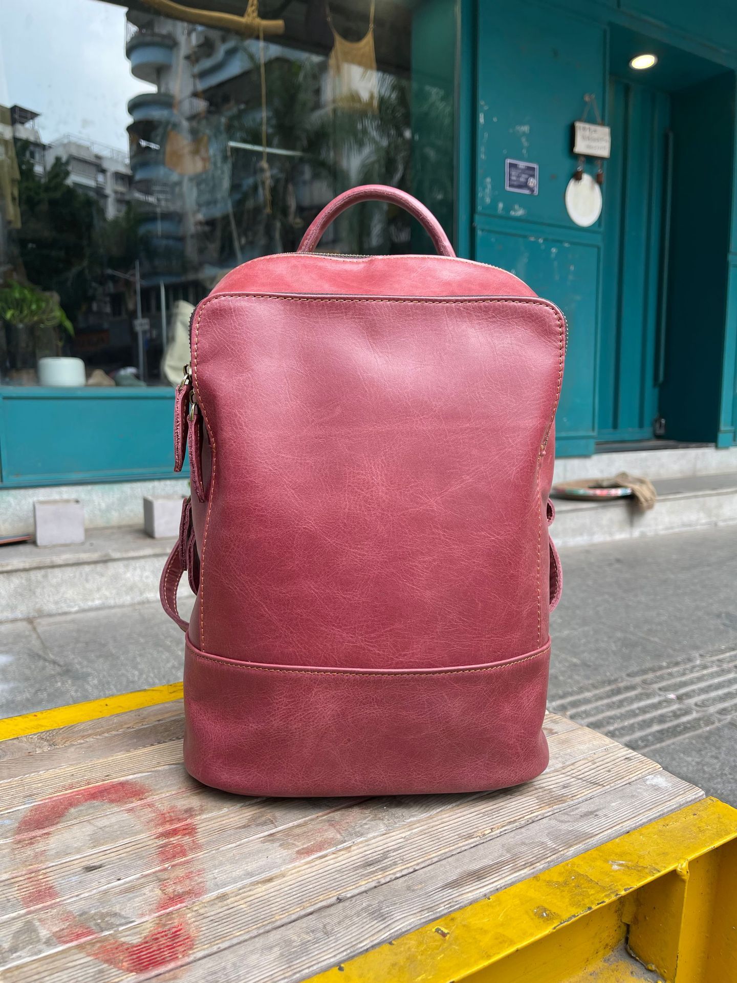 香港狄記手工製作 - 植鞣皮雙肩包701號