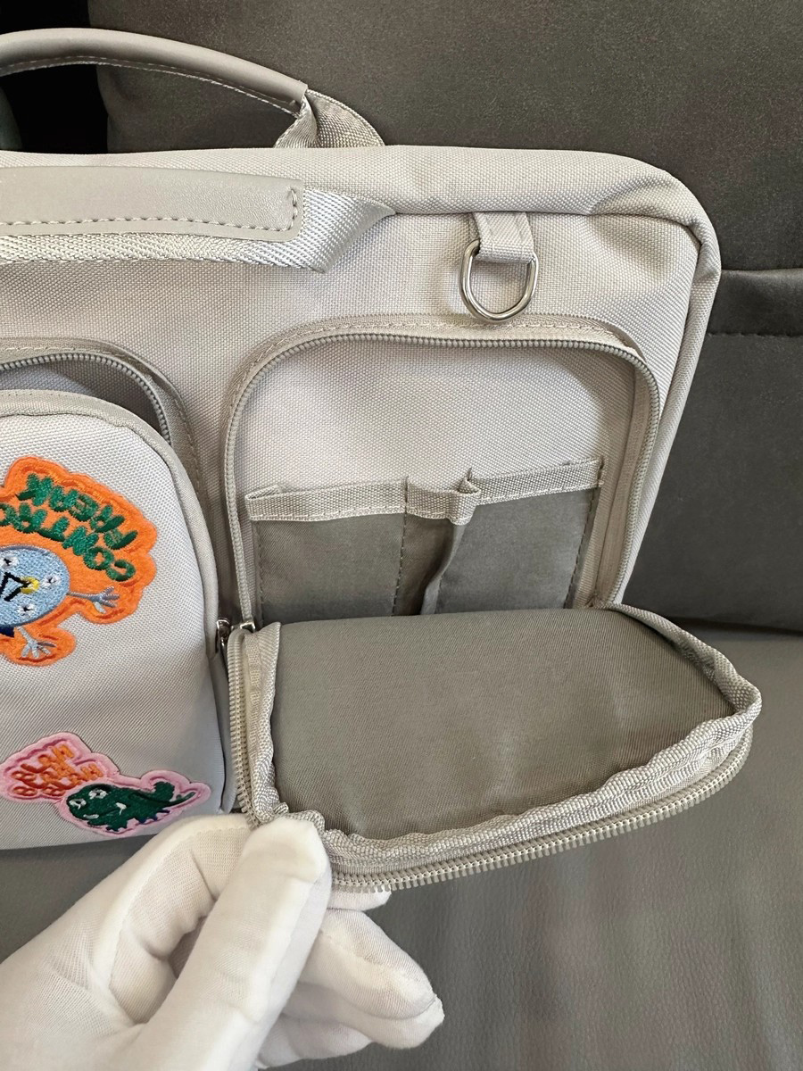 DEEPKEE BAGS 正品卡通怪物貼布電腦包 FF002號