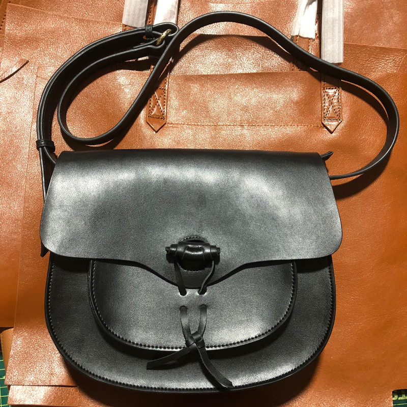 香港狄記皮具 狄記 原創真皮手工 ins郵差包 ins風格包包 頭層牛皮包包 皮革 原創手工真皮 皮件 DEEPKEE 復古真皮手工包