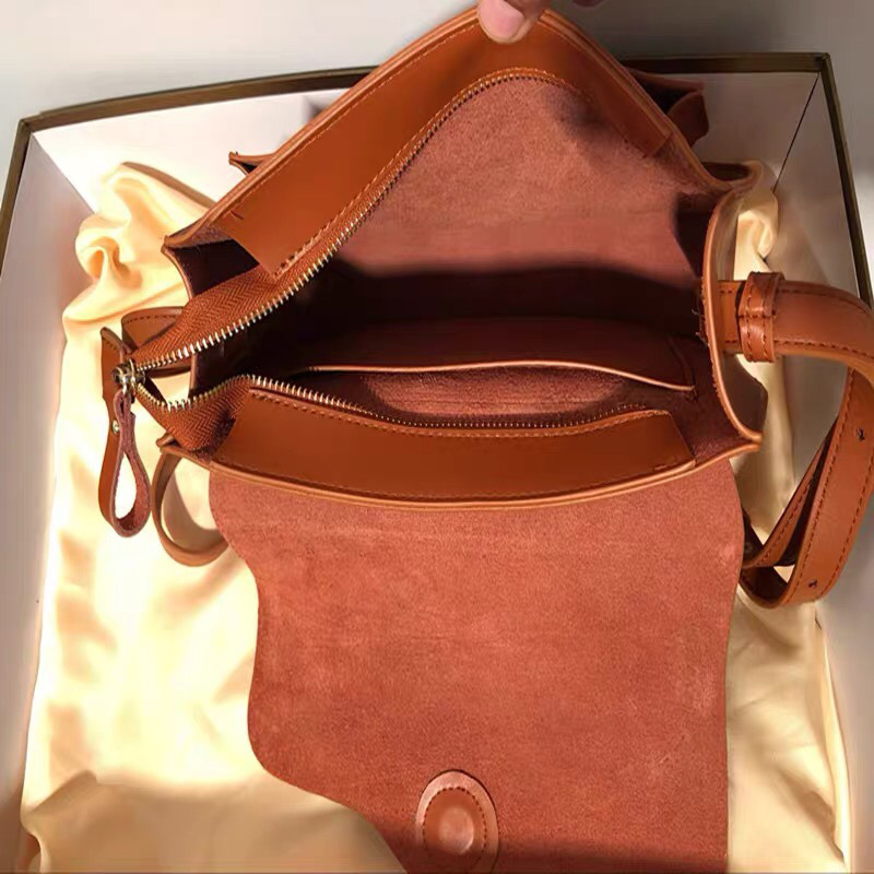 香港狄記皮具 狄記 原創真皮手工 ins郵差包 ins風格包包 頭層牛皮包包 皮革 原創手工真皮 皮件 DEEPKEE 復古真皮手工包