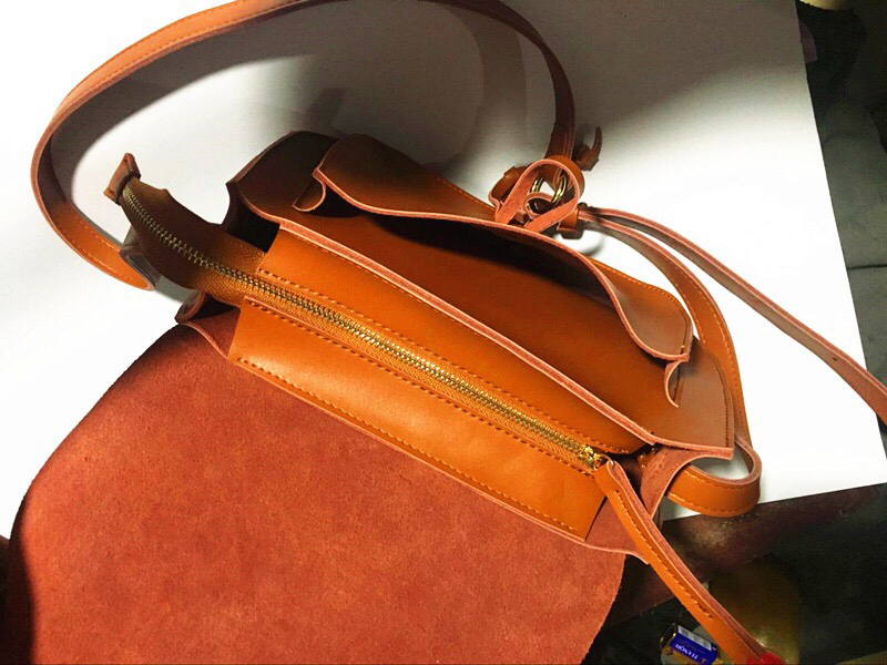 香港狄記皮具 狄記 原創真皮手工 ins郵差包 ins風格包包 頭層牛皮包包 皮革 原創手工真皮 皮件 DEEPKEE 復古真皮手工包