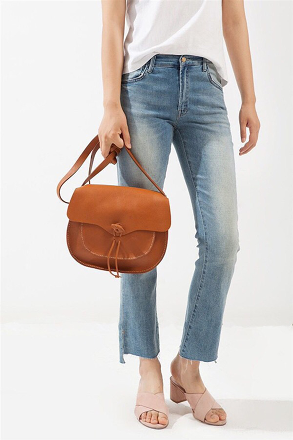 香港狄記皮具 狄記 原創真皮手工 ins郵差包 ins風格包包 頭層牛皮包包 皮革 原創手工真皮 皮件 DEEPKEE 復古真皮手工包