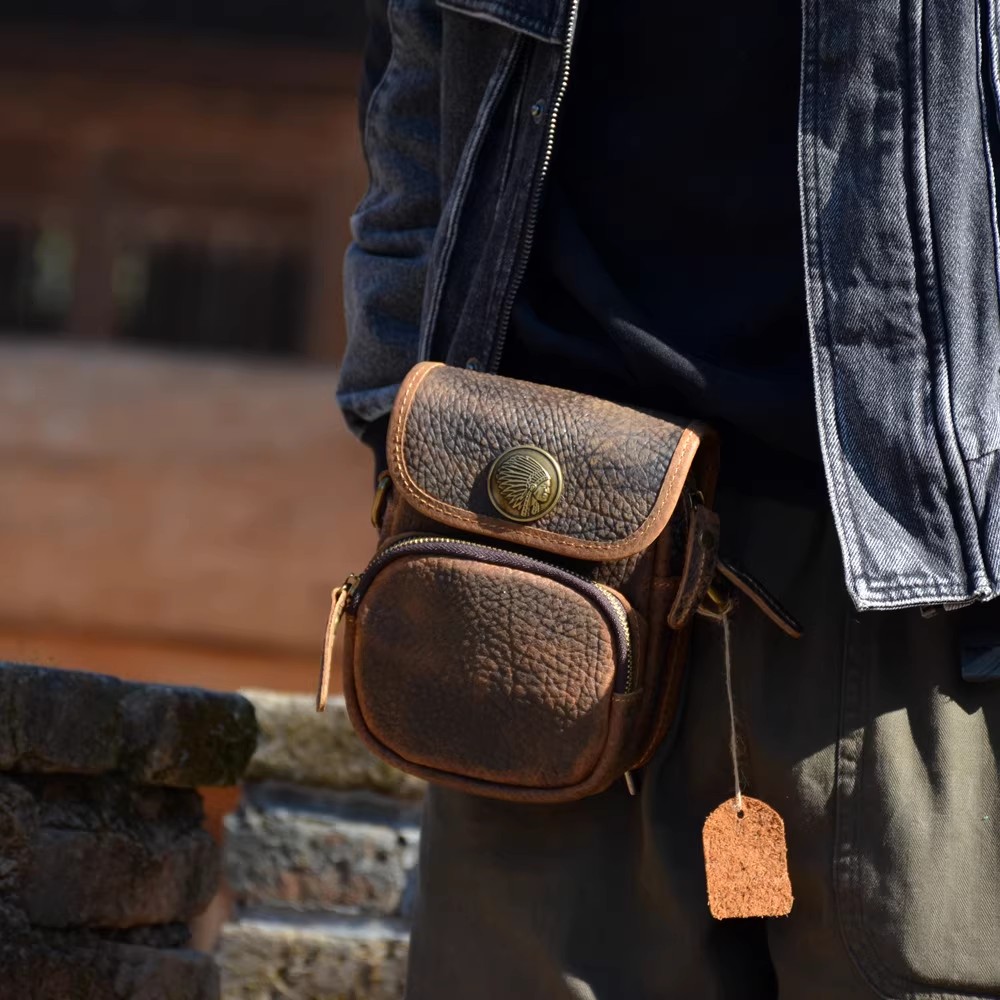 香港狄記皮具 狄記 原創真皮手工 ins郵差包 ins風格包包 頭層牛皮包包 皮革 原創手工真皮 皮件 香港狄記手工製作 - 原創機能斜背小包396號