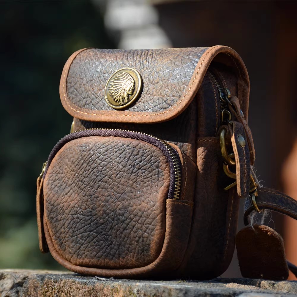 香港狄記皮具 狄記 原創真皮手工 ins郵差包 ins風格包包 頭層牛皮包包 皮革 原創手工真皮 皮件 香港狄記手工製作 - 原創機能斜背小包396號