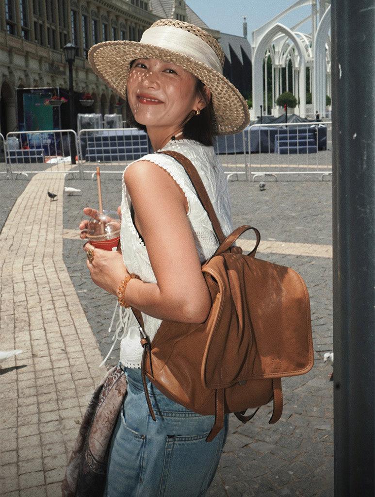 香港狄記皮具 狄記 原創真皮手工 ins郵差包 ins風格包包 頭層牛皮包包 皮革 原創手工真皮 皮件 DEEPKEE 復古真皮手工包