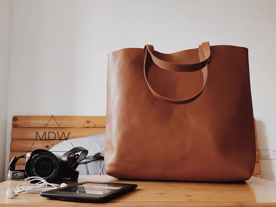 香港狄記皮具 狄記 原創真皮手工 ins郵差包 ins風格包包 頭層牛皮包包 皮革 原創手工真皮 皮件 DEEPKEE 復古真皮手工包