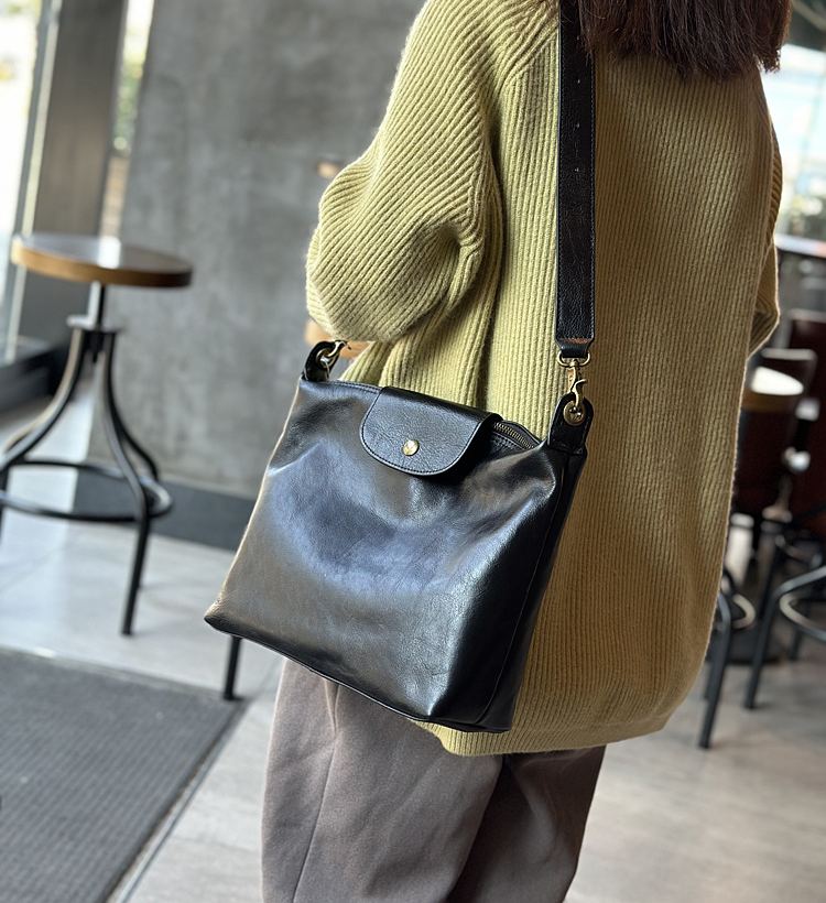 DEEPKEE 復古植鞣牛皮ザバッ真皮單肩斜挎包 24002 號