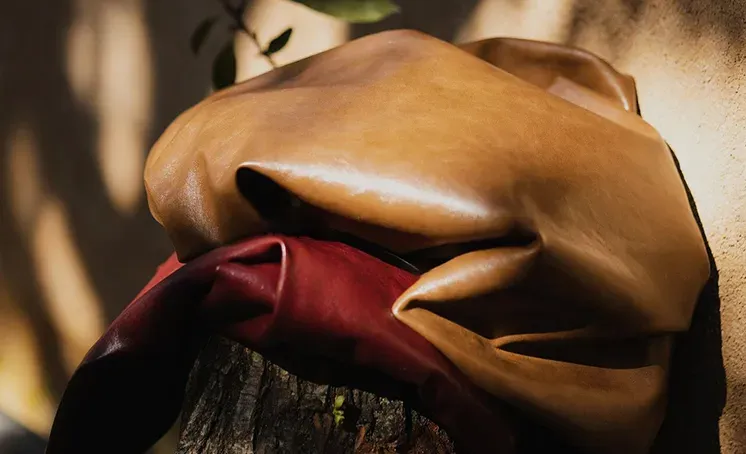 DEEPKEE original nubuck handmade full-grain genuine leather cowhide bag 牛皮花瓣包水桶包花朵包 160 號